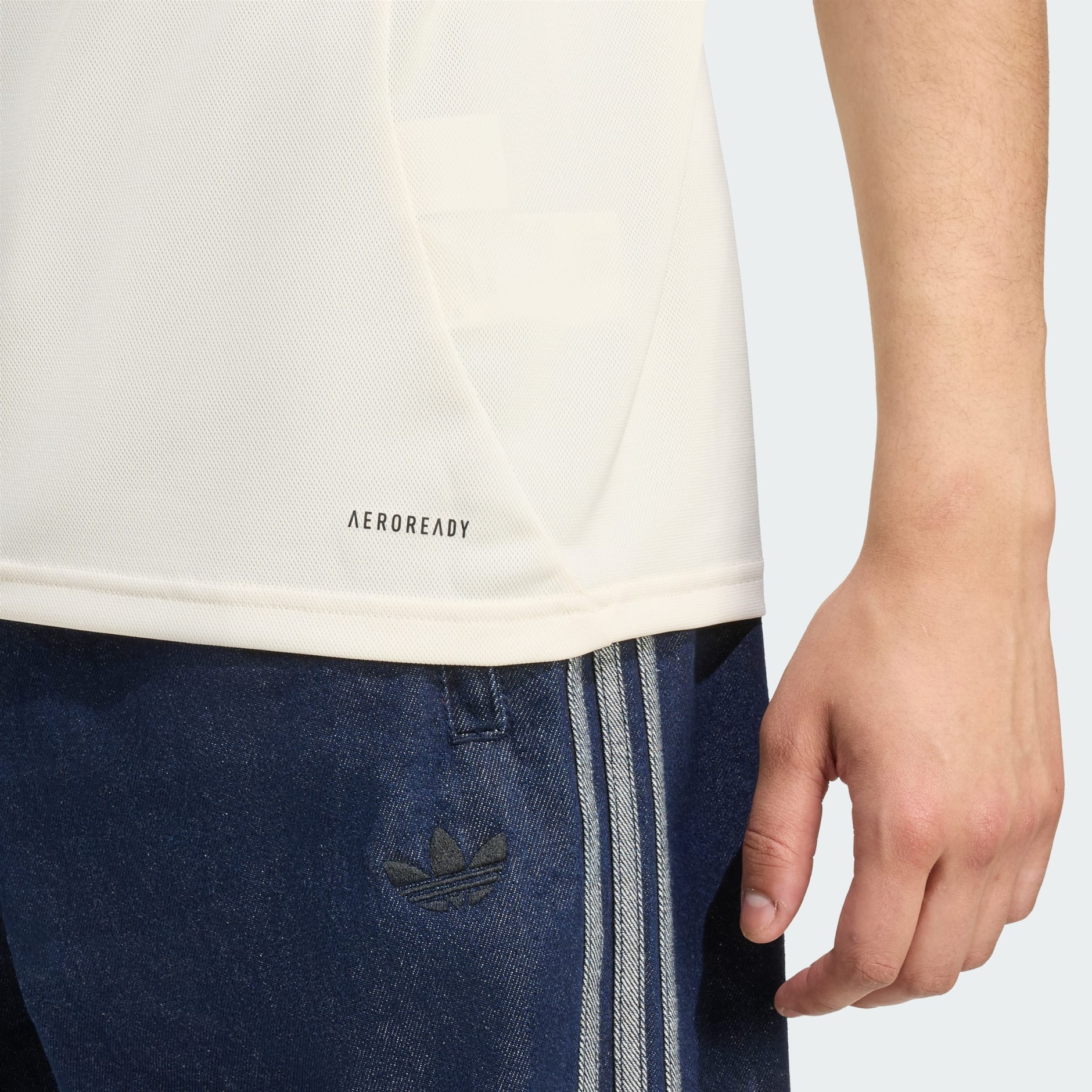利物浦足球俱樂部25/26 作客球衣- 白色| adidas香港官方網上商店