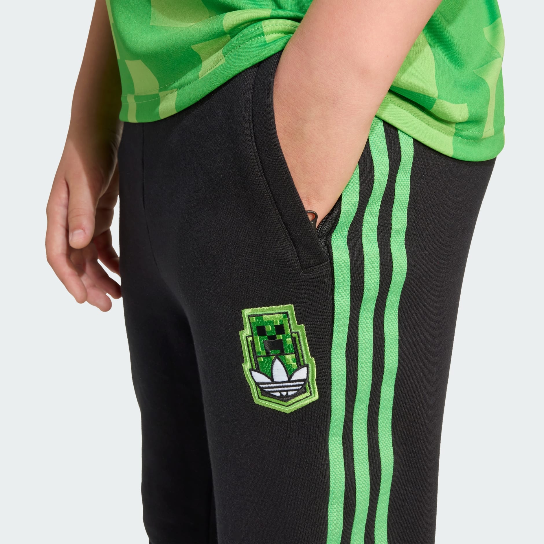 بنطال للأطفال adidas Originals X Minecraft