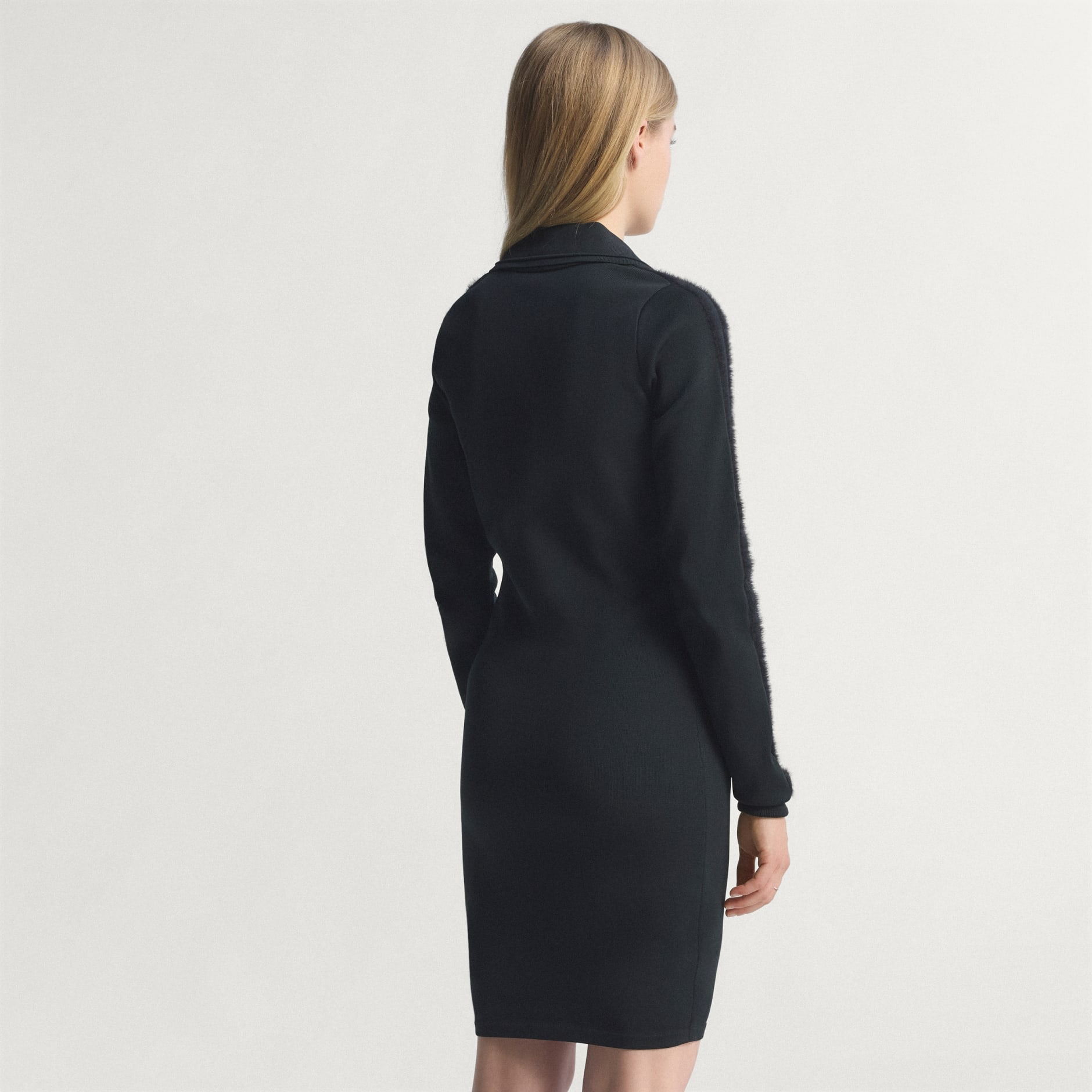 Haljina dugih rukava s ovratnikom