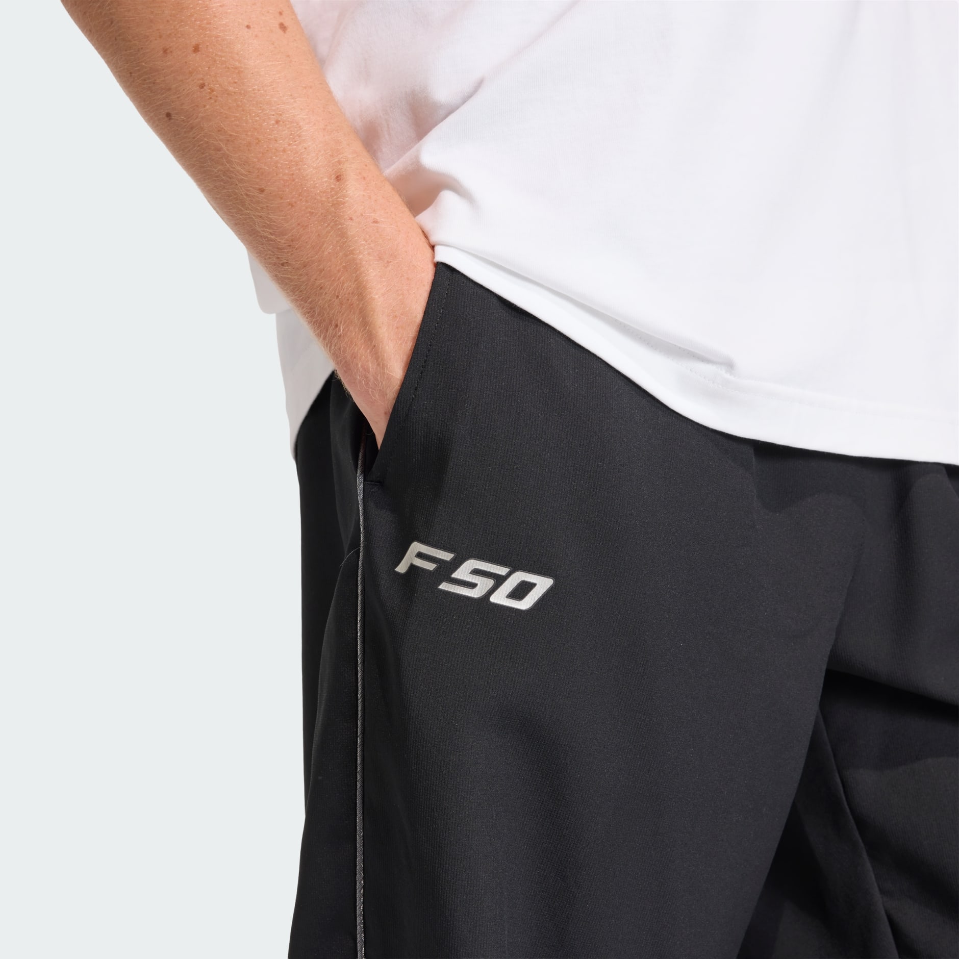 F50 LOOSE TRACK PANTS