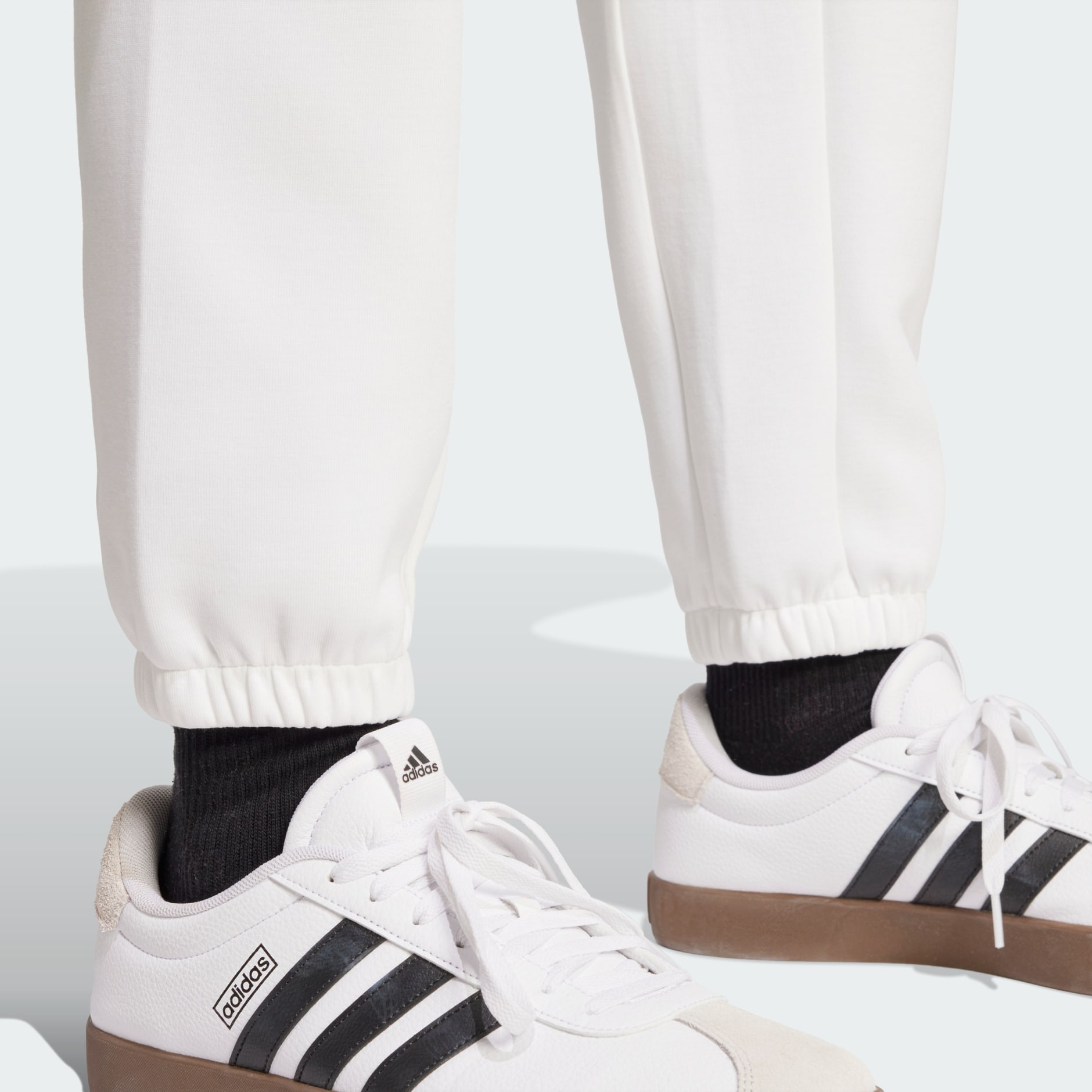 Future Icons Small Logo Pants