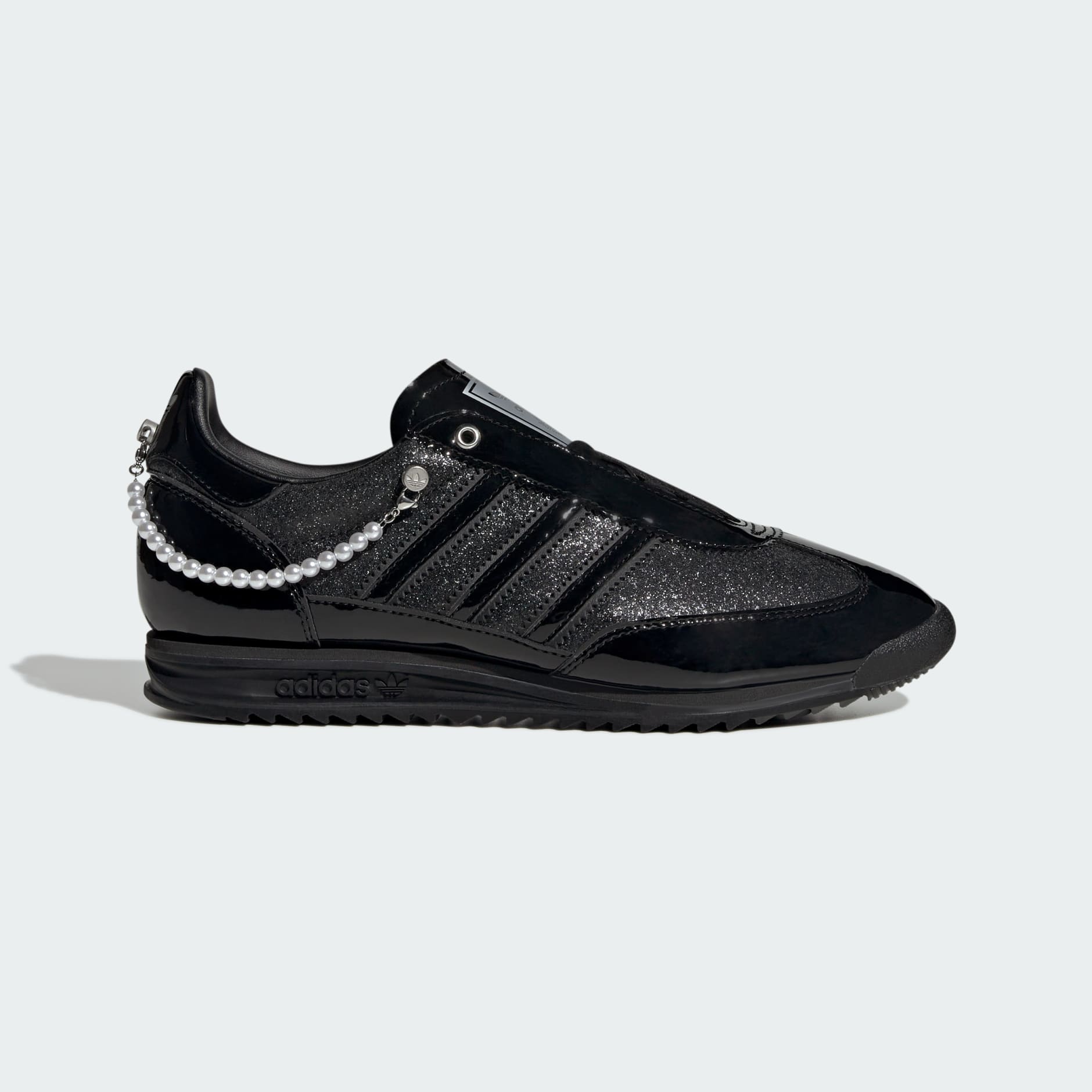 SL 72 OG W - Black | adidas Hong Kong