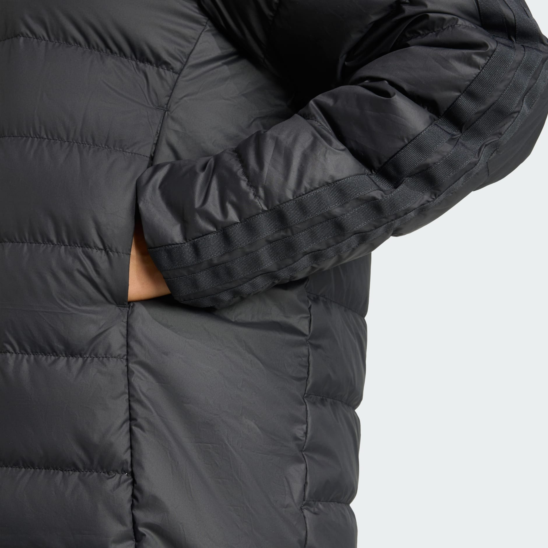 Lagana pernata parka s kapuljačom Essentials CLIMAWARM 3-Stripes