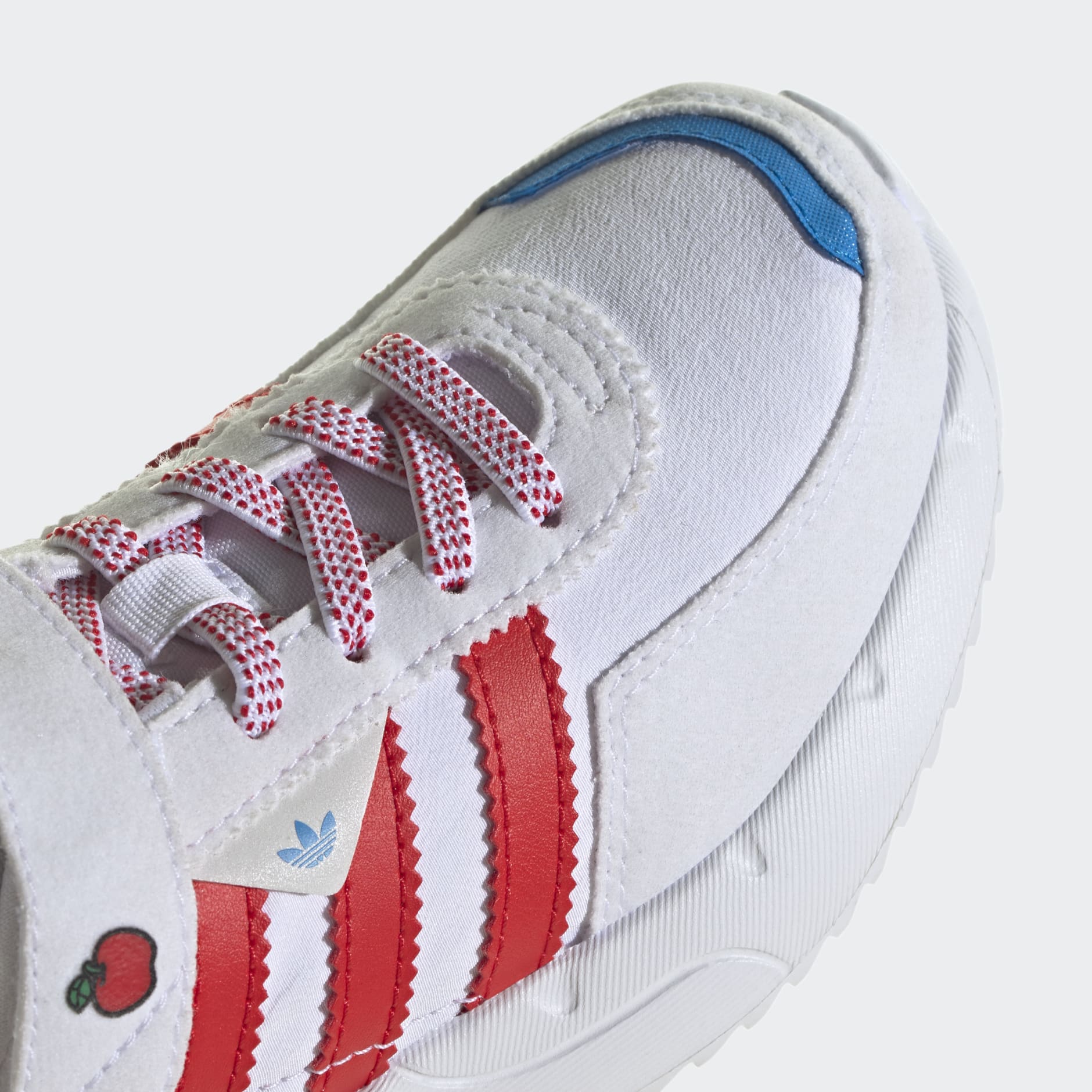 Hello Kitty Retropy F2 Shoes