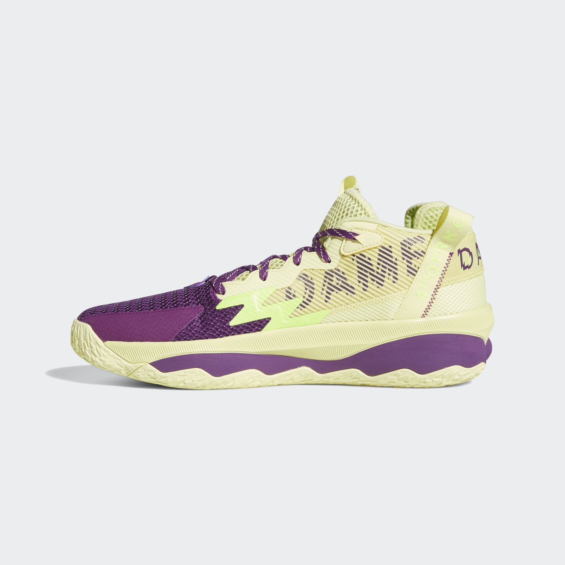 Dame 8 Shoes