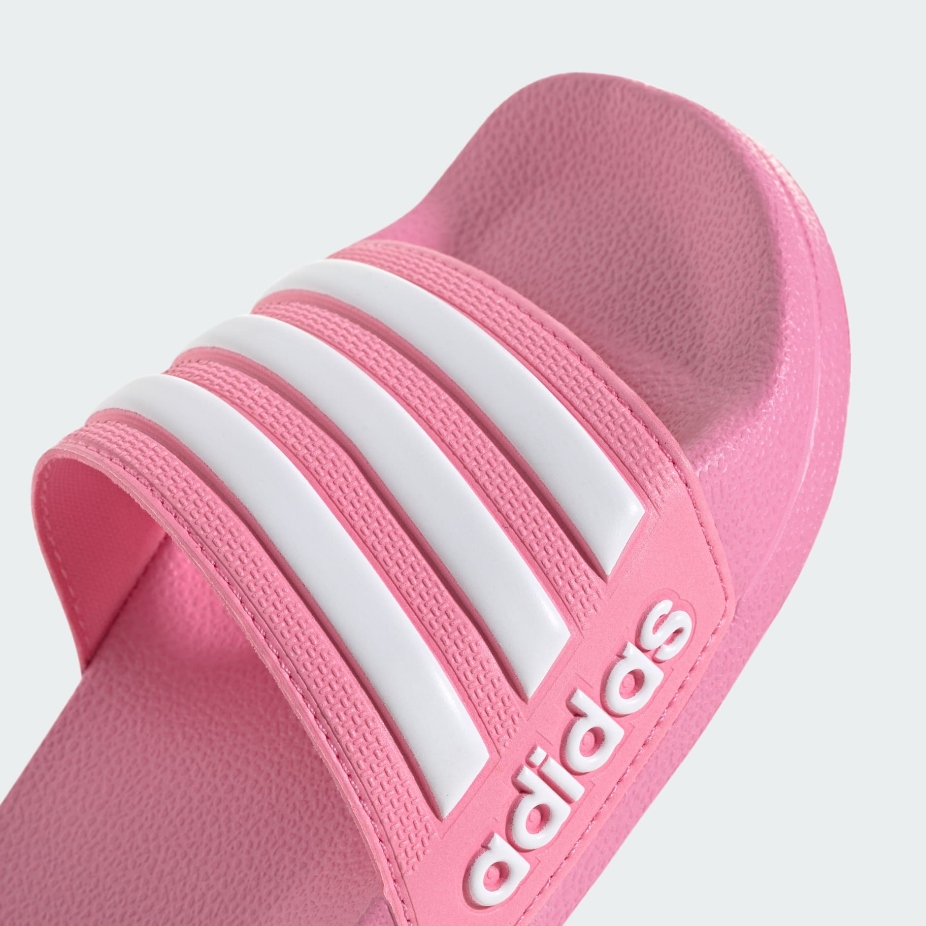 NATIKAČE ADILETTE