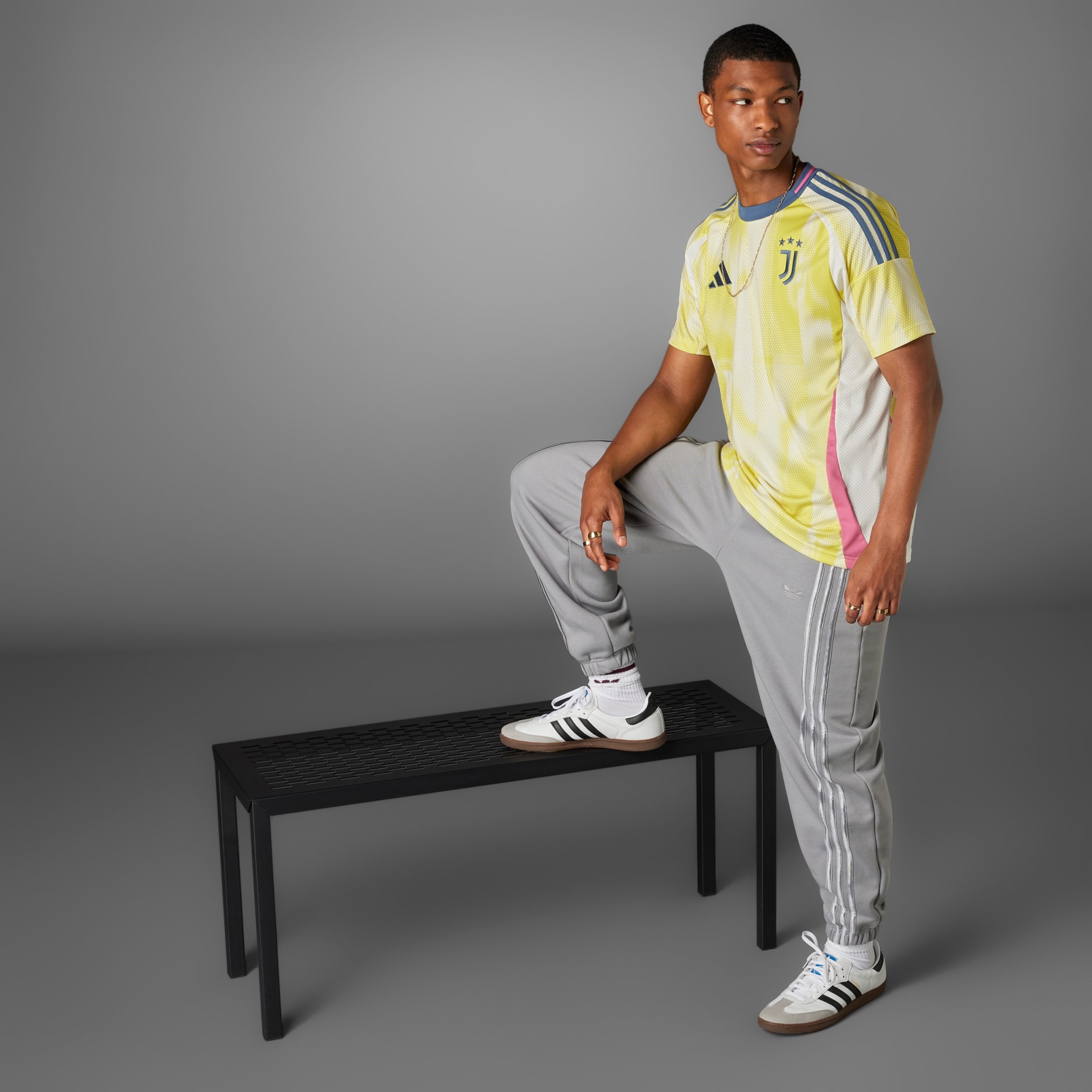 Camiseta Visitante Juventus 24/25