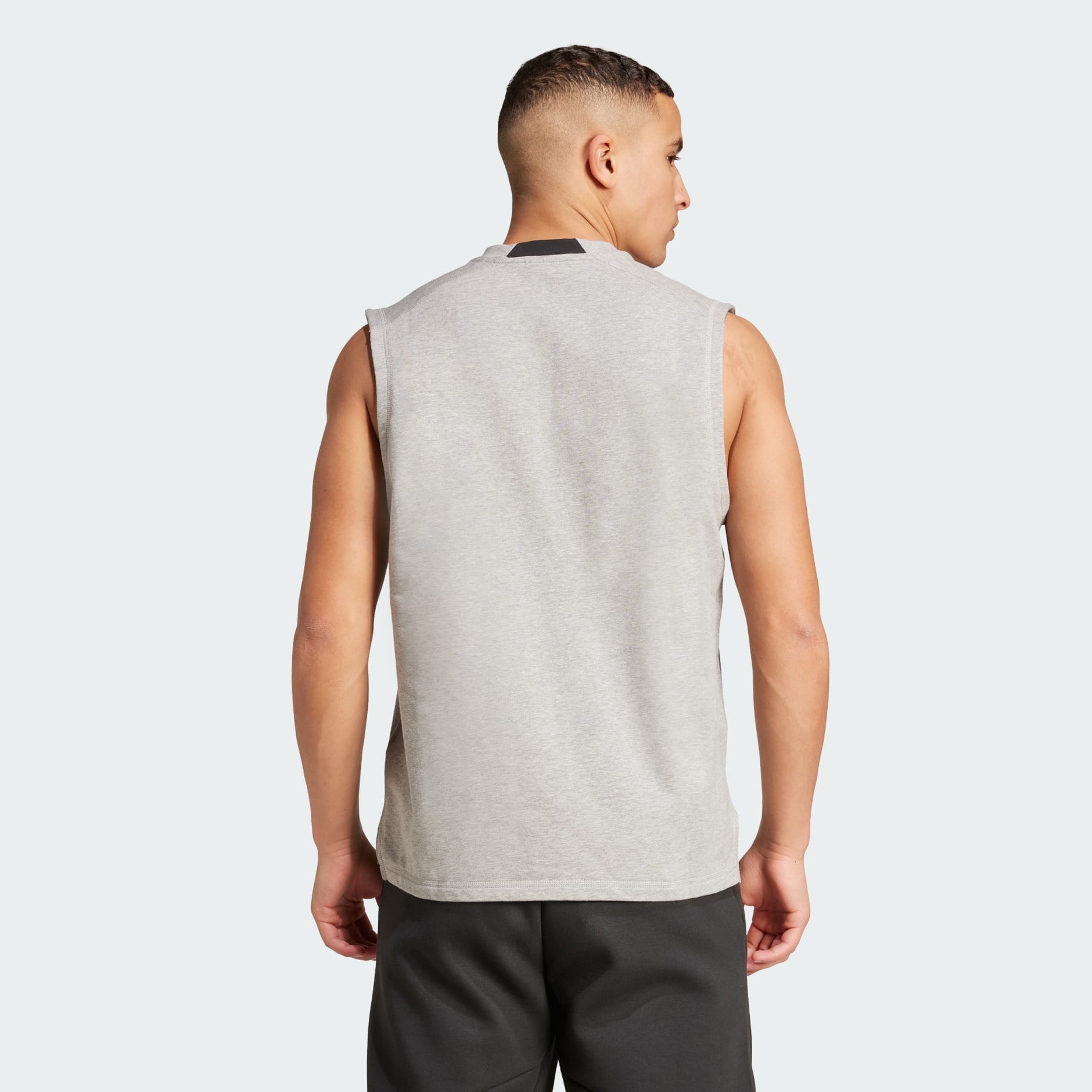 タンクトップ ADIDAS D4T X Sleeveless Tee TF5D0274 Clothing - D4T X Sleeveless Tee - Grey | adidas Oman