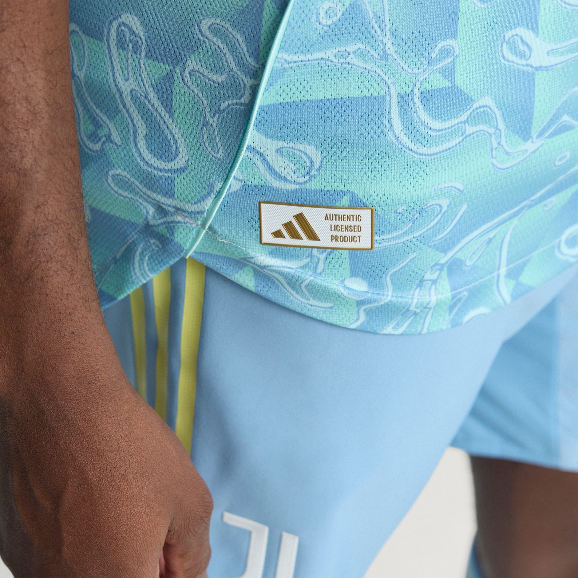 Dres Juventus 25/26 Away Authentic