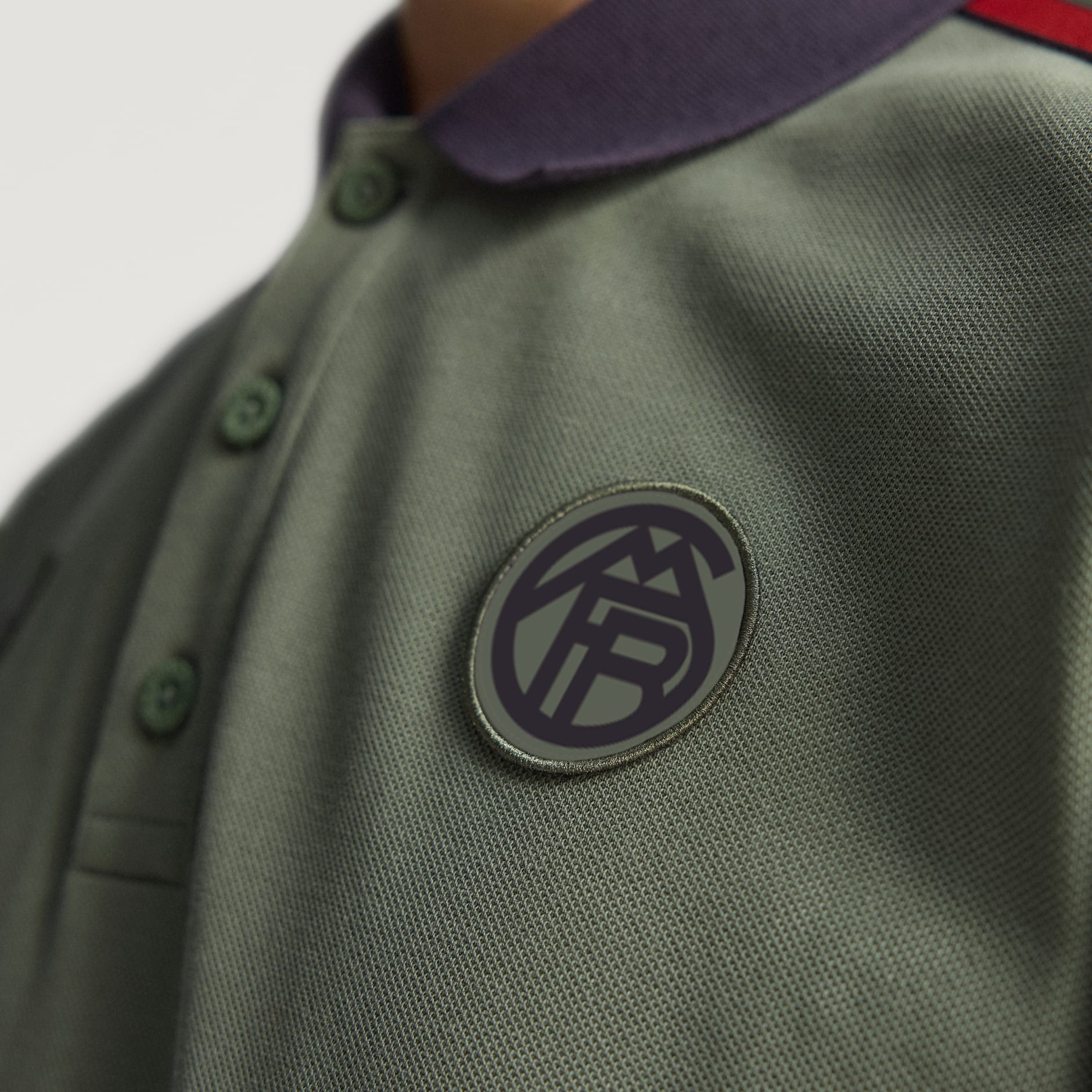 Tricou polo FC Bayern Terrace Icons cu m&acirc;necă lungă