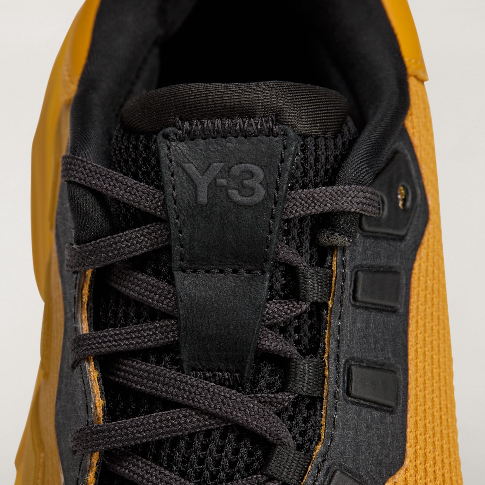 addidas テニスシューズ　(Barricade x Y-3) アディダス（adidas）オールコート用 テニスシューズ レディース