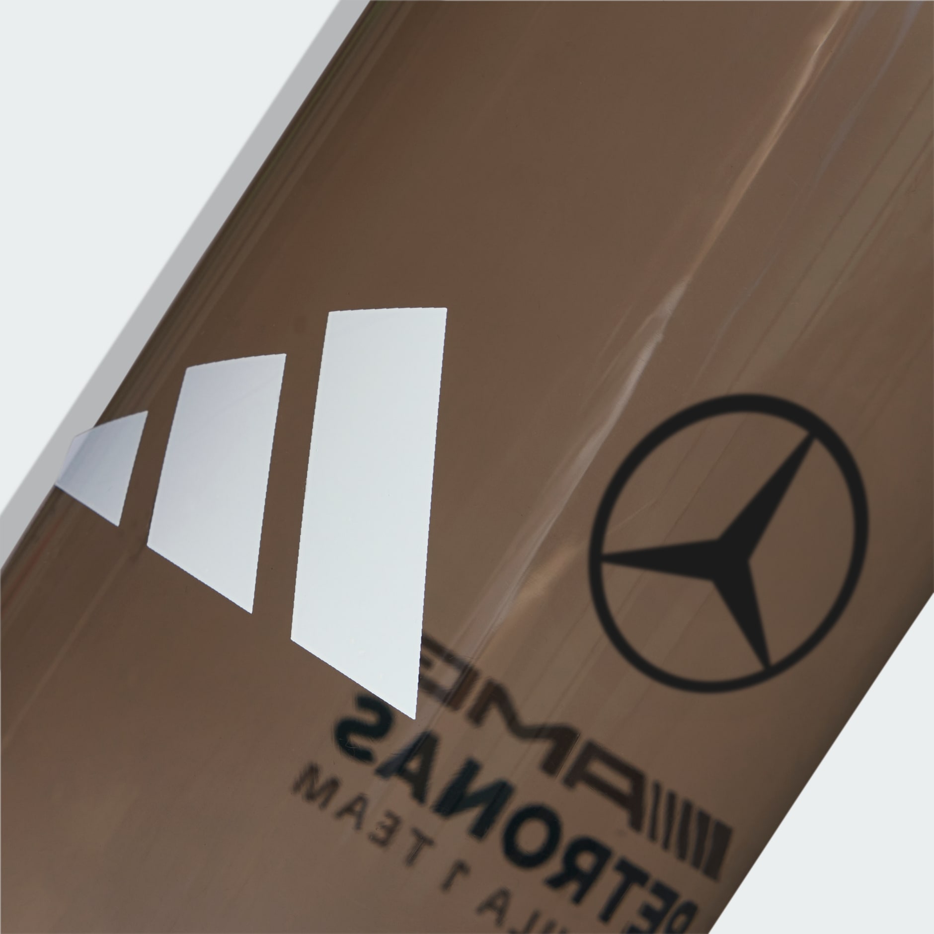 MERCEDES - AMG PETRONAS FORMULA 1 TEAM DNA BOTTLE