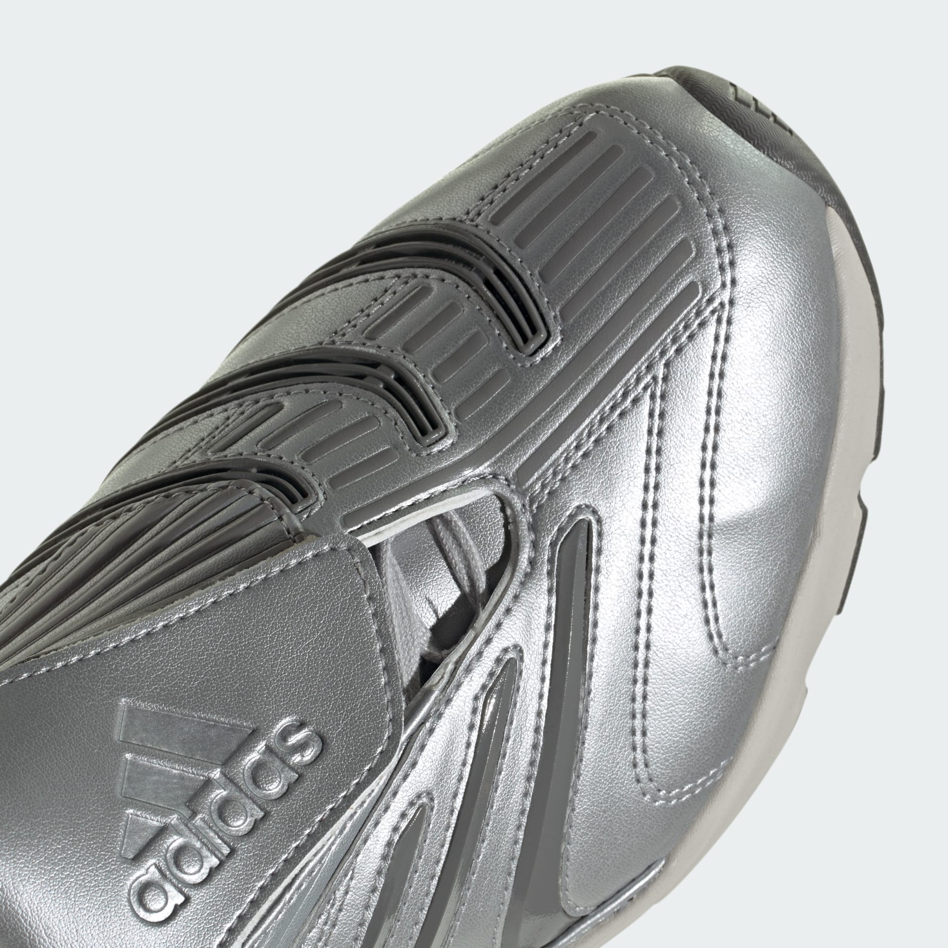 Shoes - Predator Megaride Shoes - Silver | adidas Oman