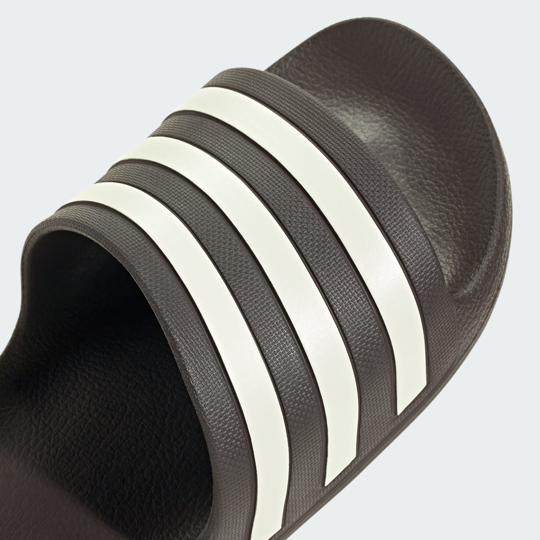 Adilette Aqua Slides