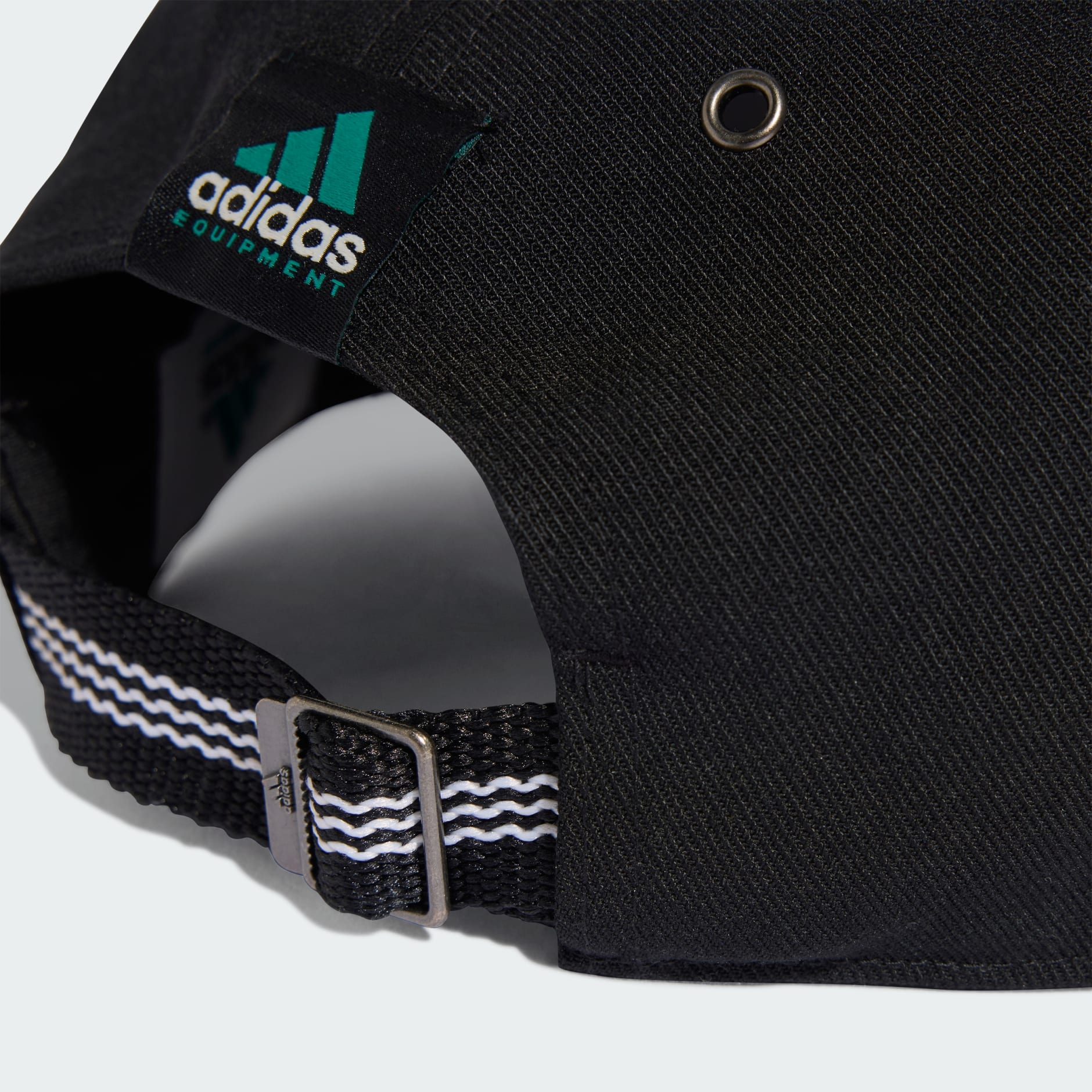 ȘAPCĂ EQUIPMENT CU CAPSE