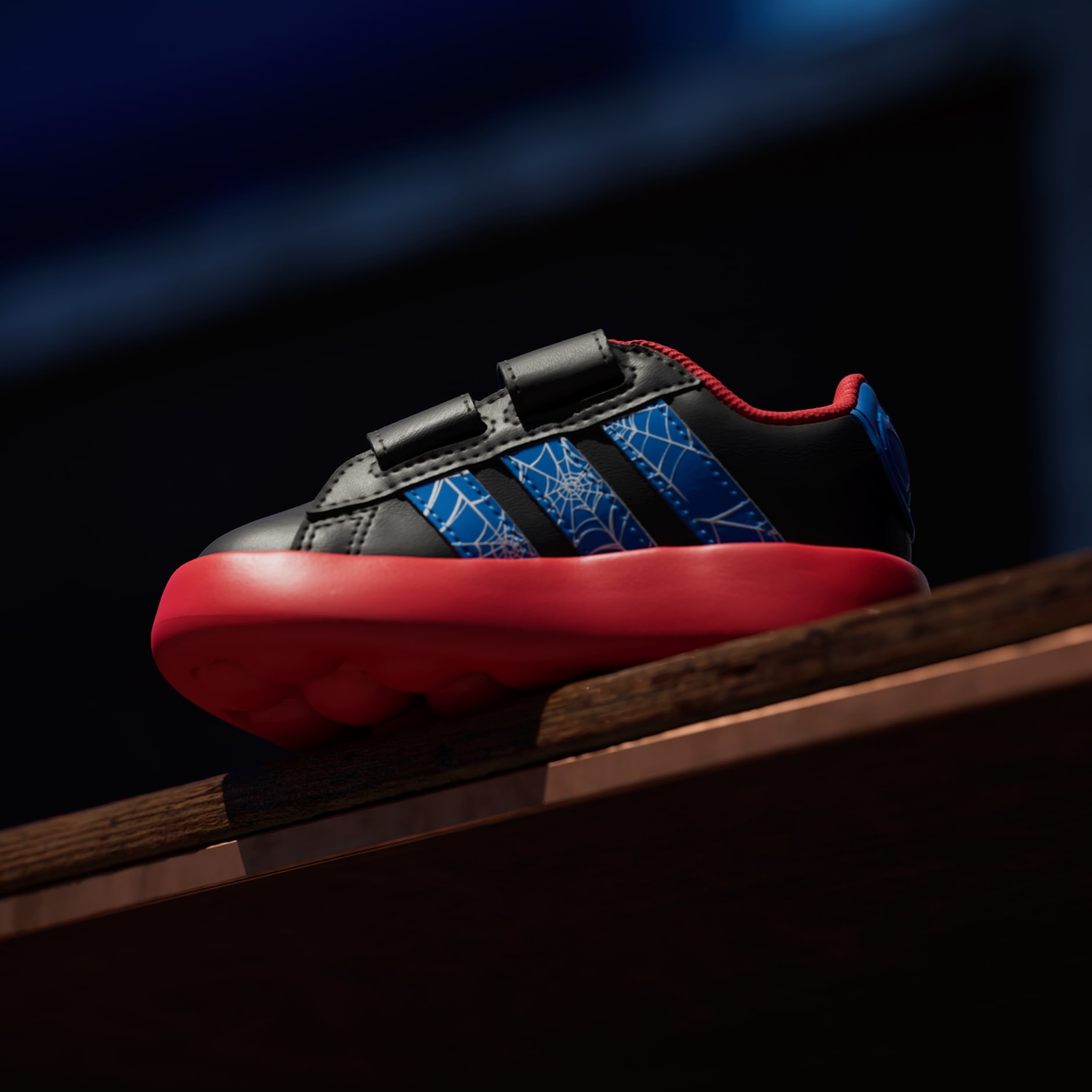 Dječje tenisice adidas x Marvel Spider-Man Grand Court