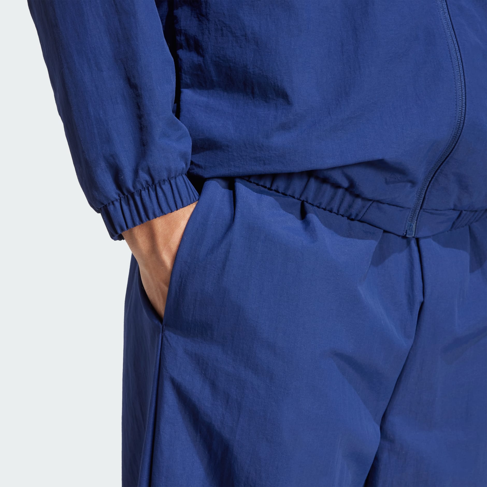 Pantaloni Essential Small Logo, din material țesut, cu tiv deschis