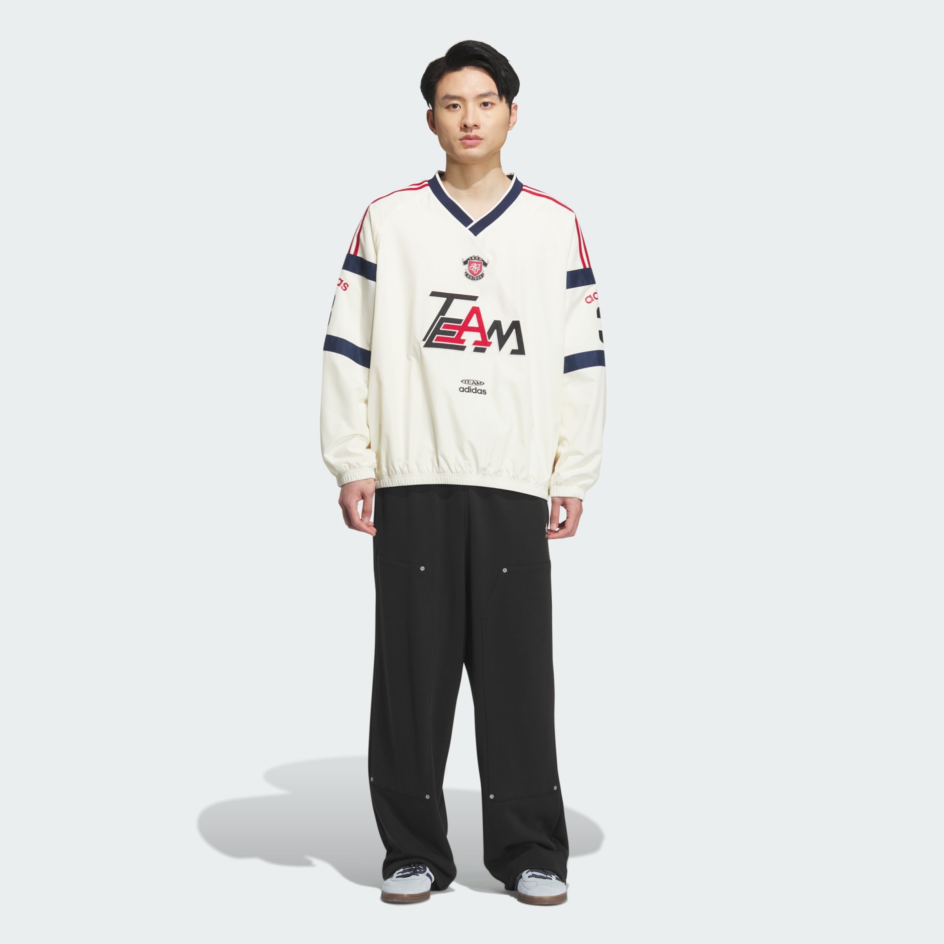 TEAM adidas 梭織套頭衫