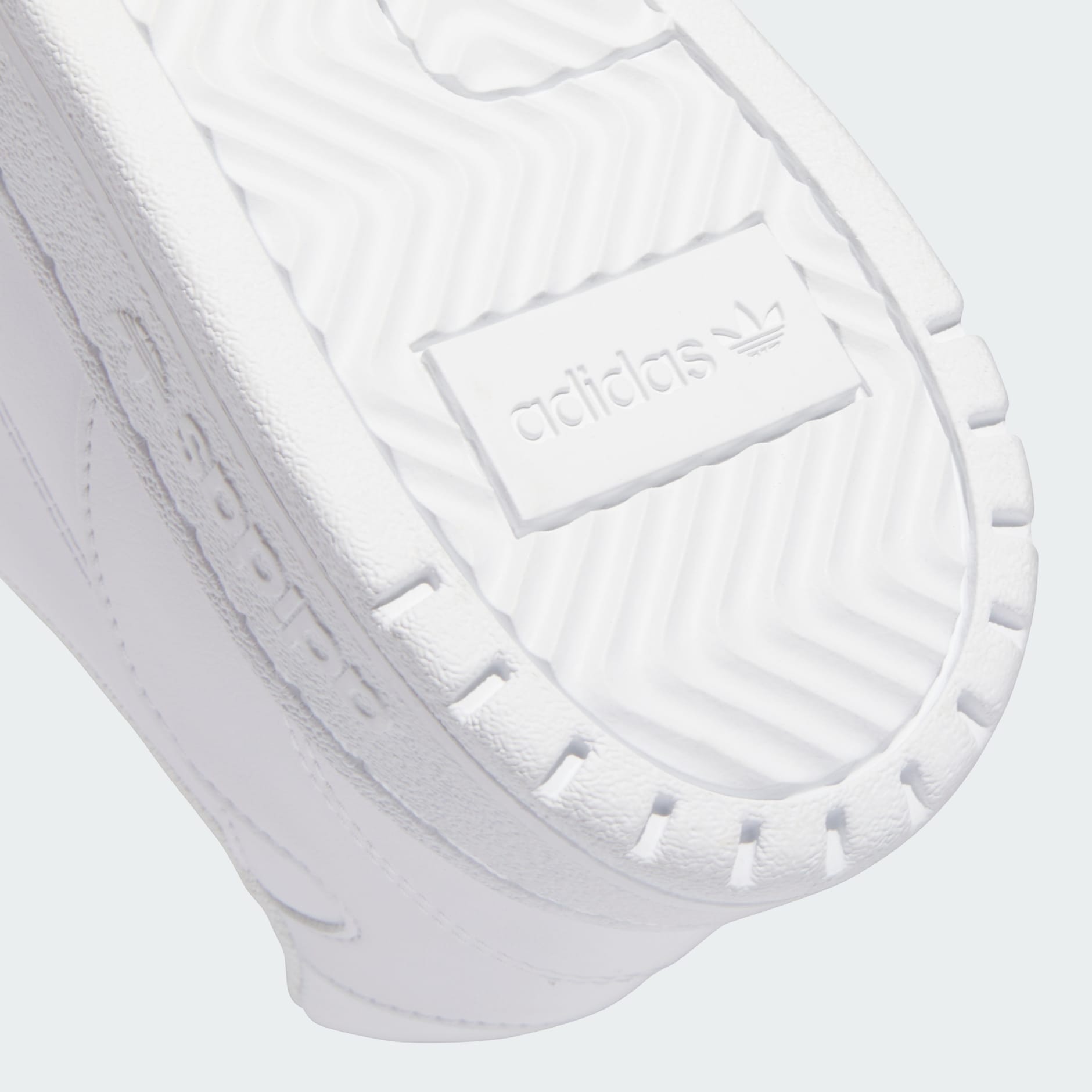 NY 90 Shoes