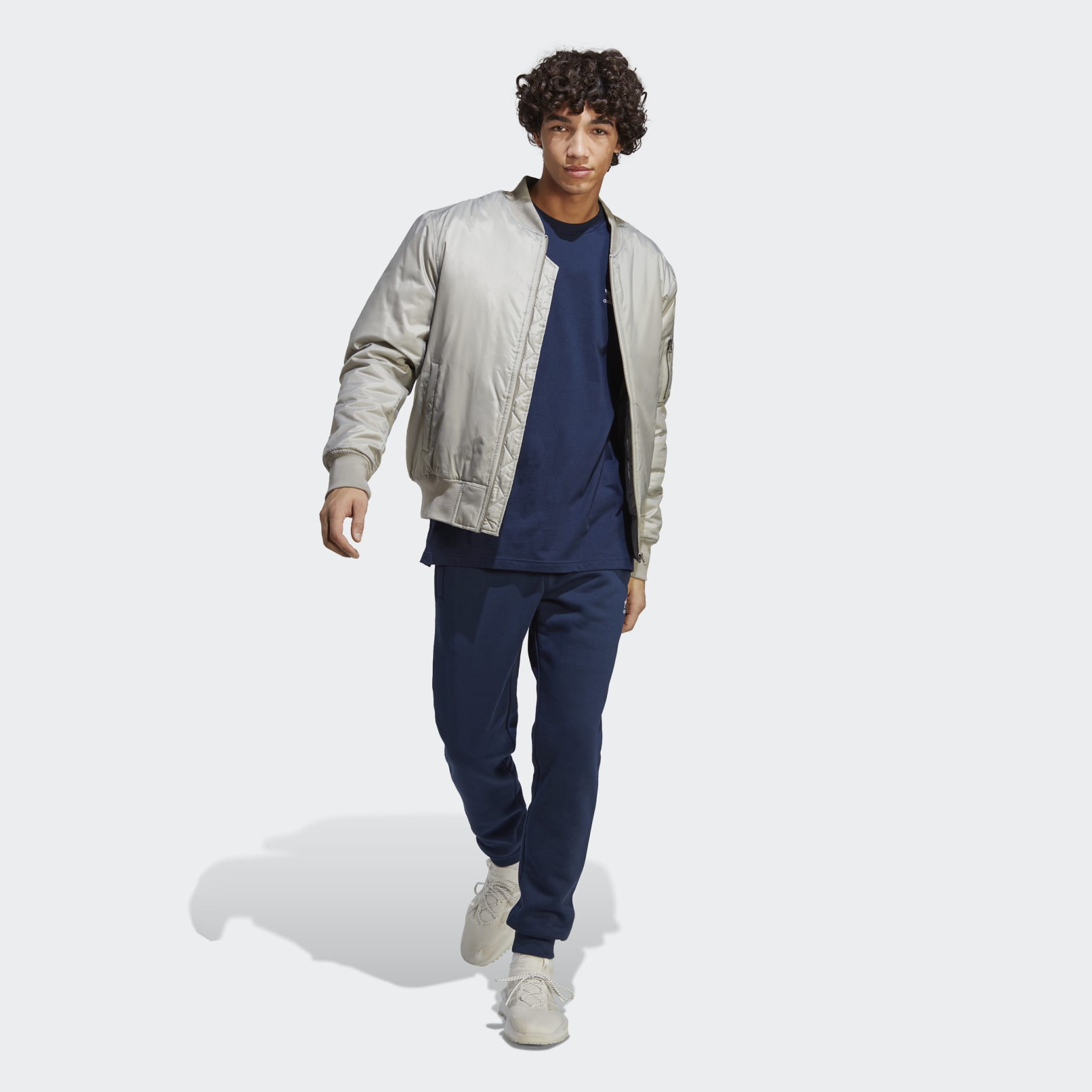 Trefoil Essentials Tee