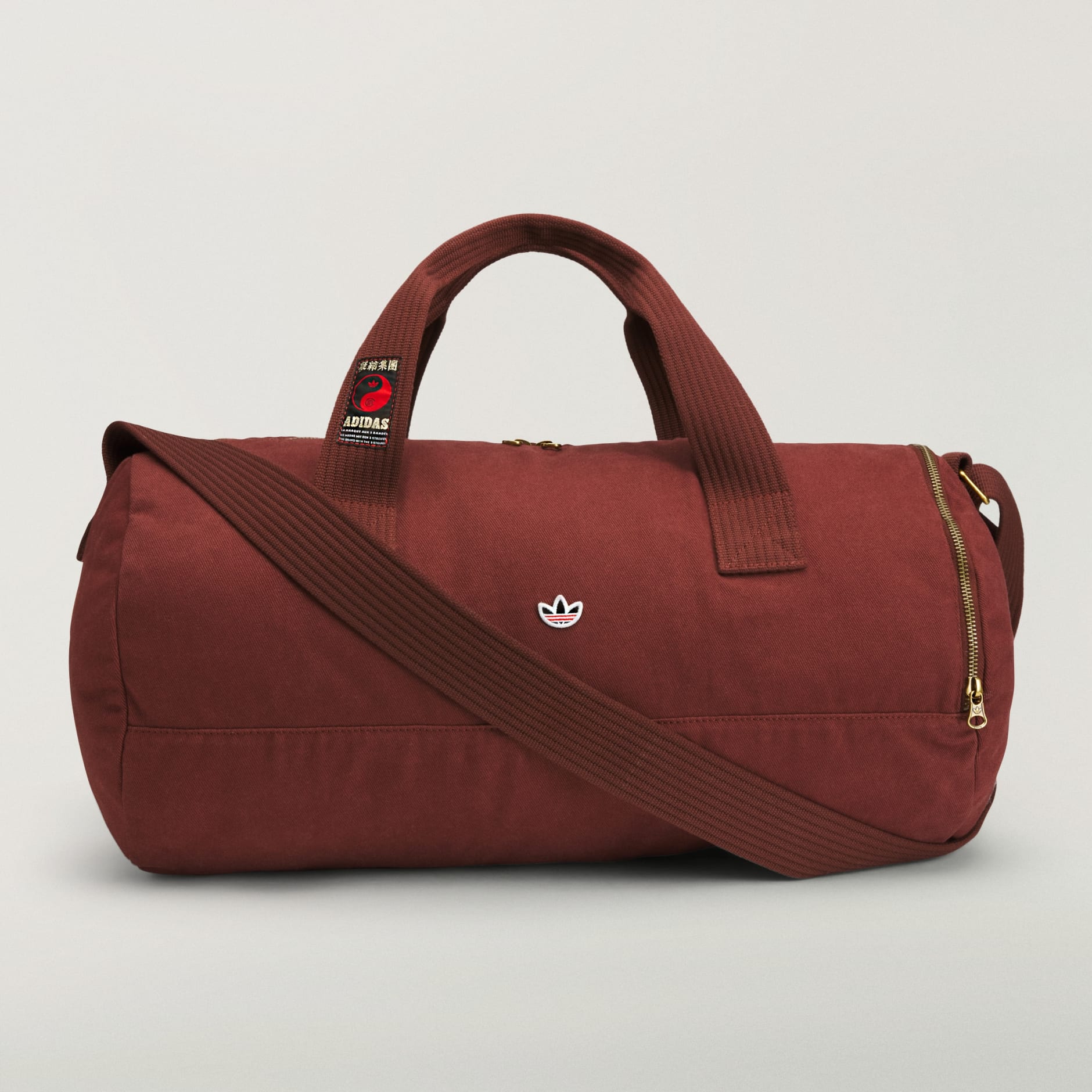 GEANTĂ CLOT BARREL BY EDISON CHEN