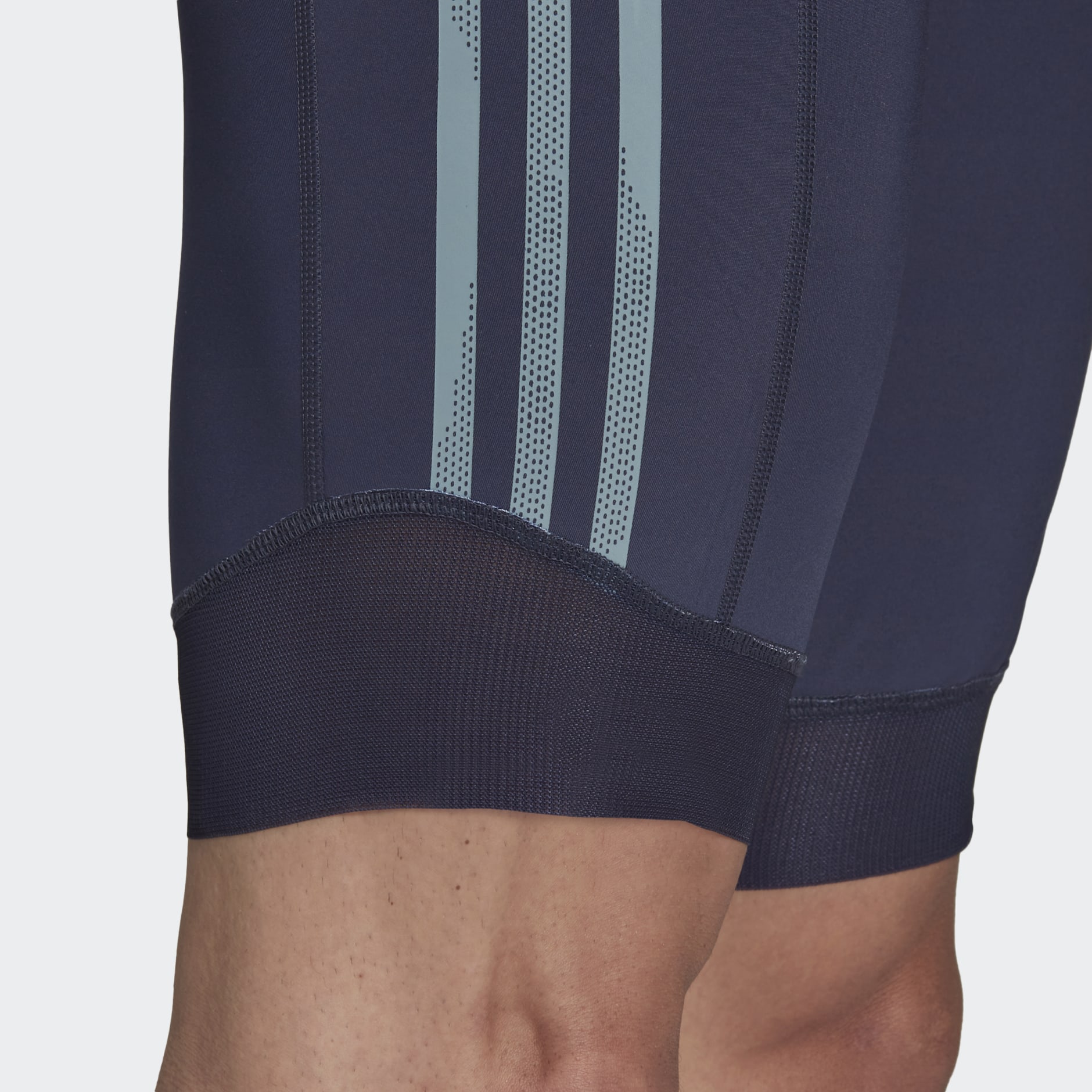THE CYCLING SHORT