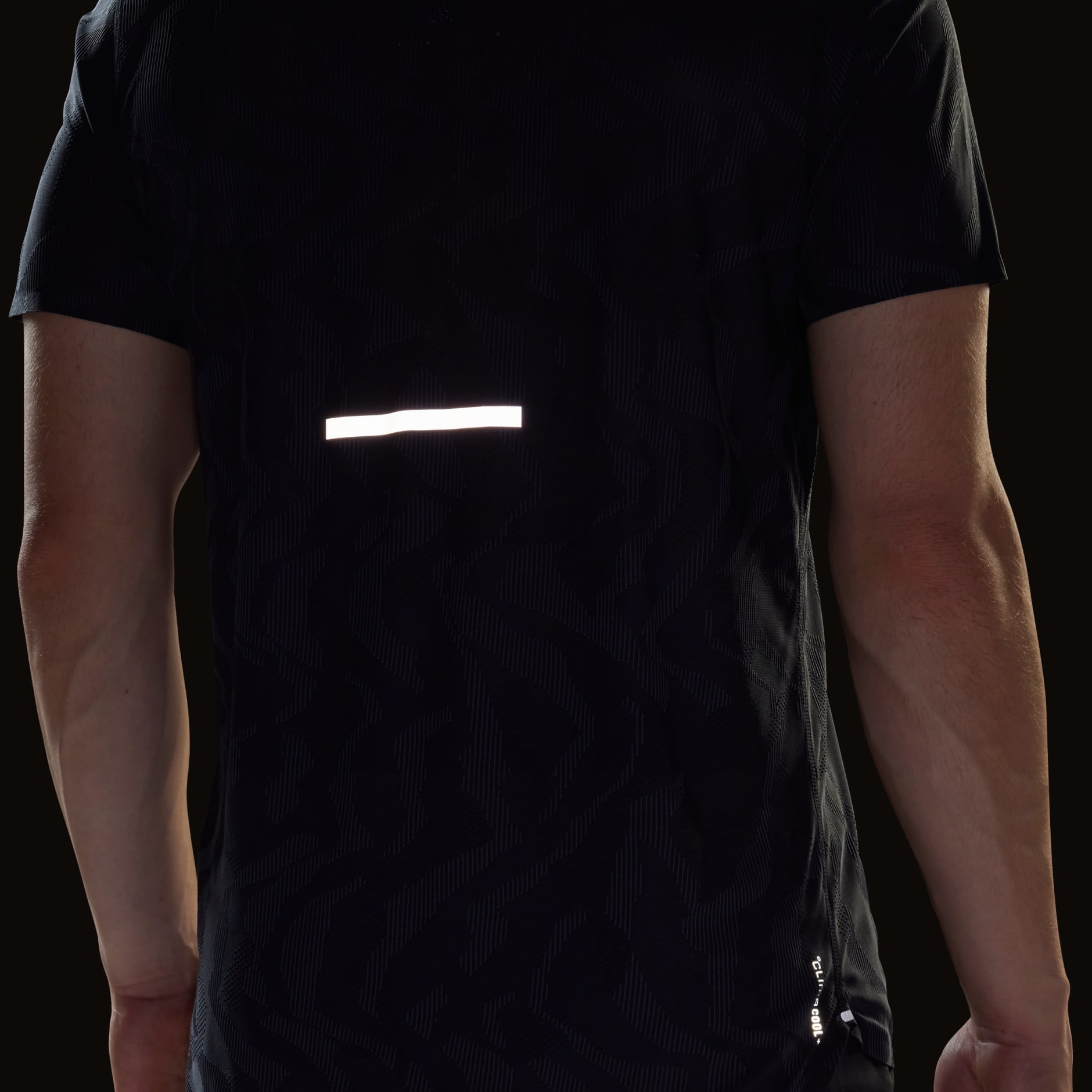 טי-שירט Ultimate Running Engineered CLIMACOOL+