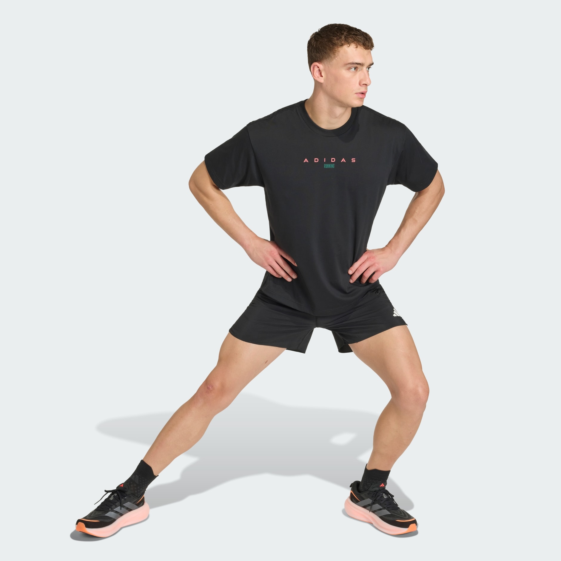 RUNNING DUBAI GRAPHIC T-SHIRT