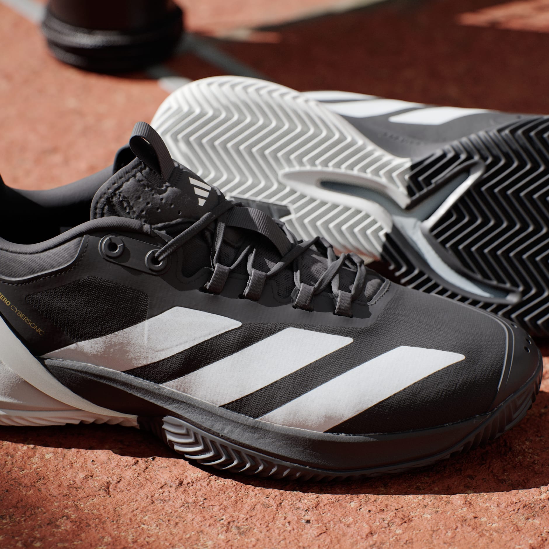 Pantofi de tenis pentru zgură Adizero Cybersonic 2