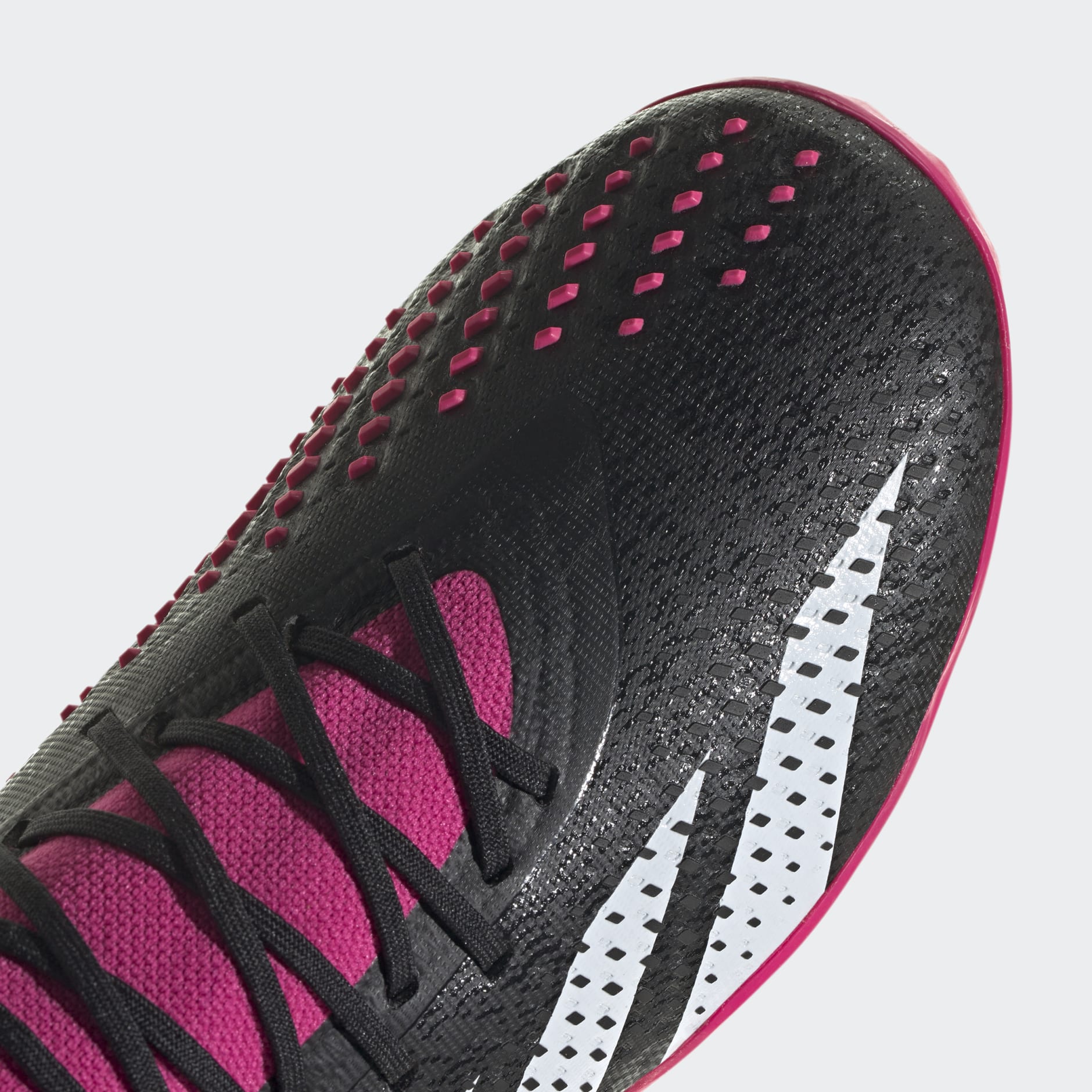 Predator Accuracy.1 Turf Boots