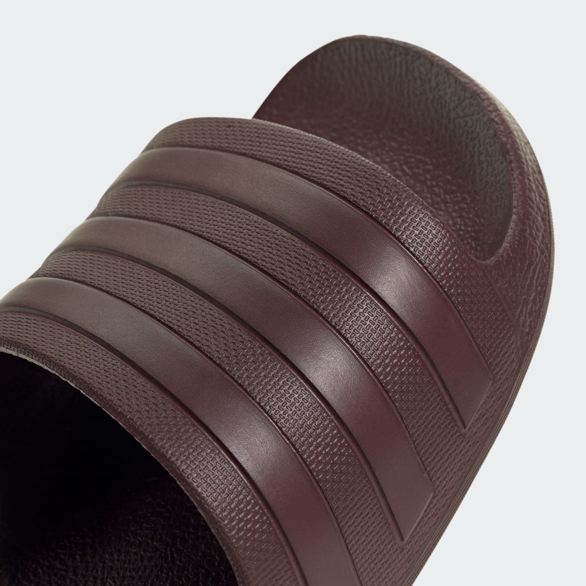 Adilette Aqua Slides