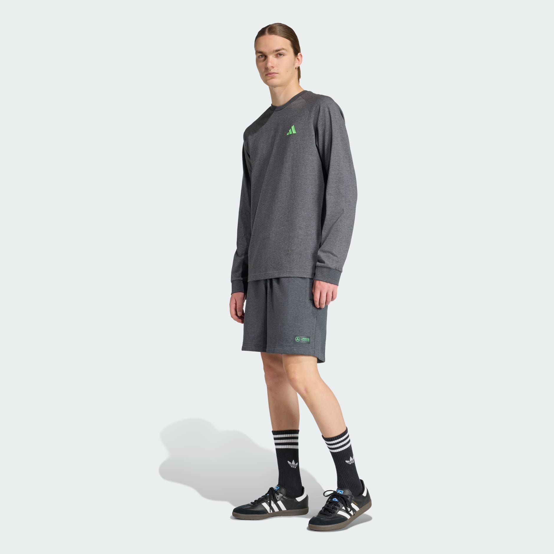 SHORT DE SURV&Ecirc;TEMENT PREMIUM MERCEDES - AMG PETRONAS FORMULA ONE TEAM