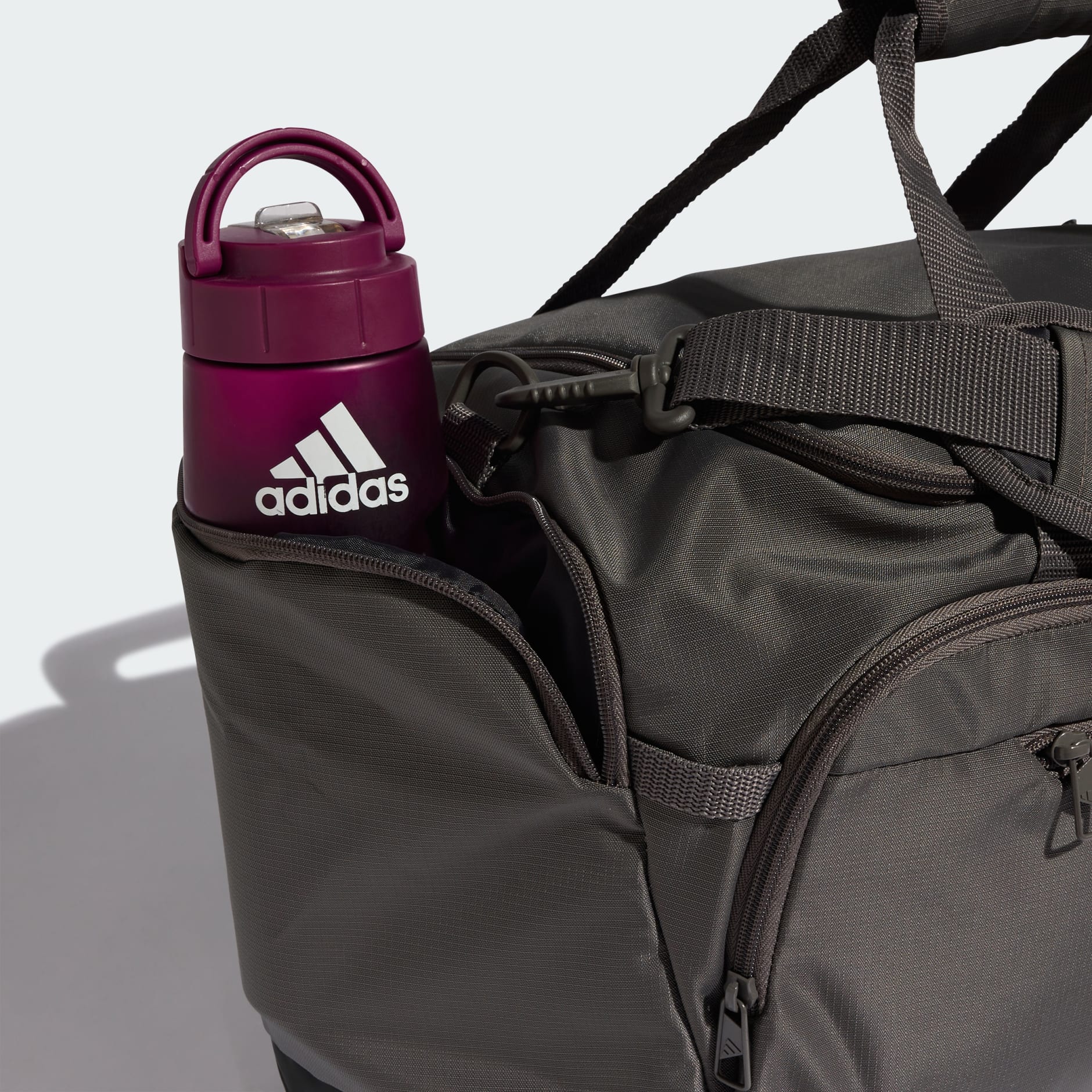 TRAINING DEFENDER DUFFLE BAG SMALL