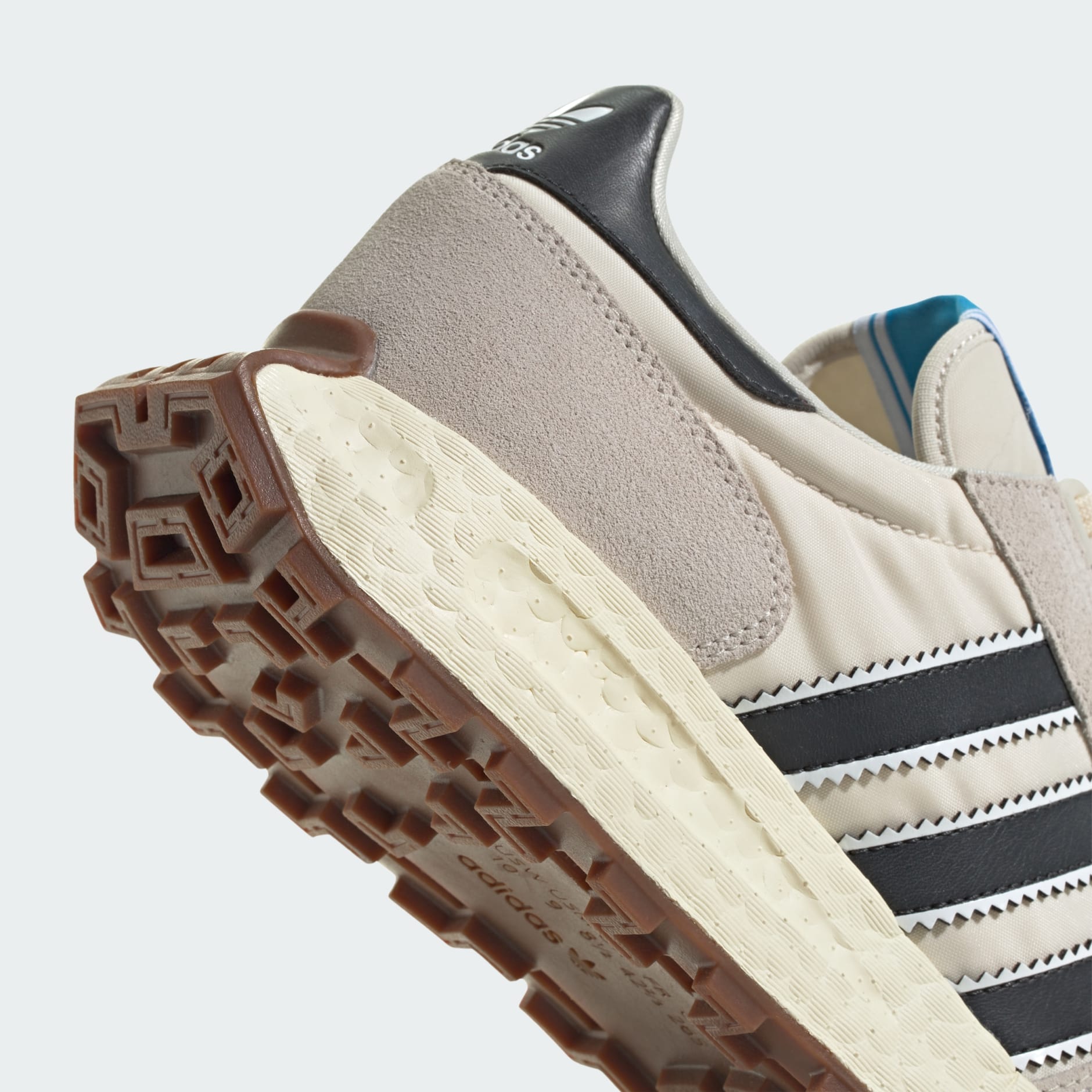 Adidas low trainers online