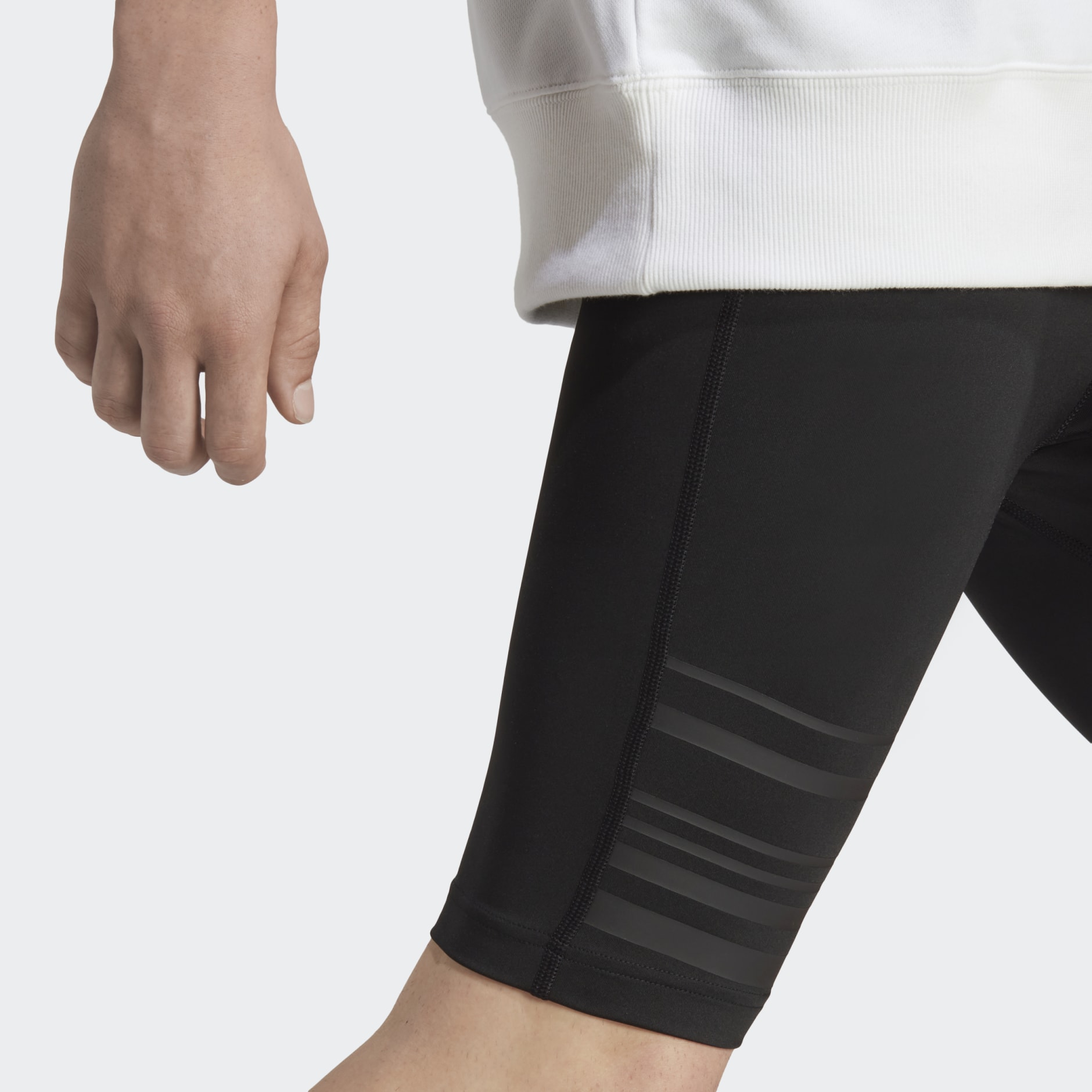 32 Teams Short Tights