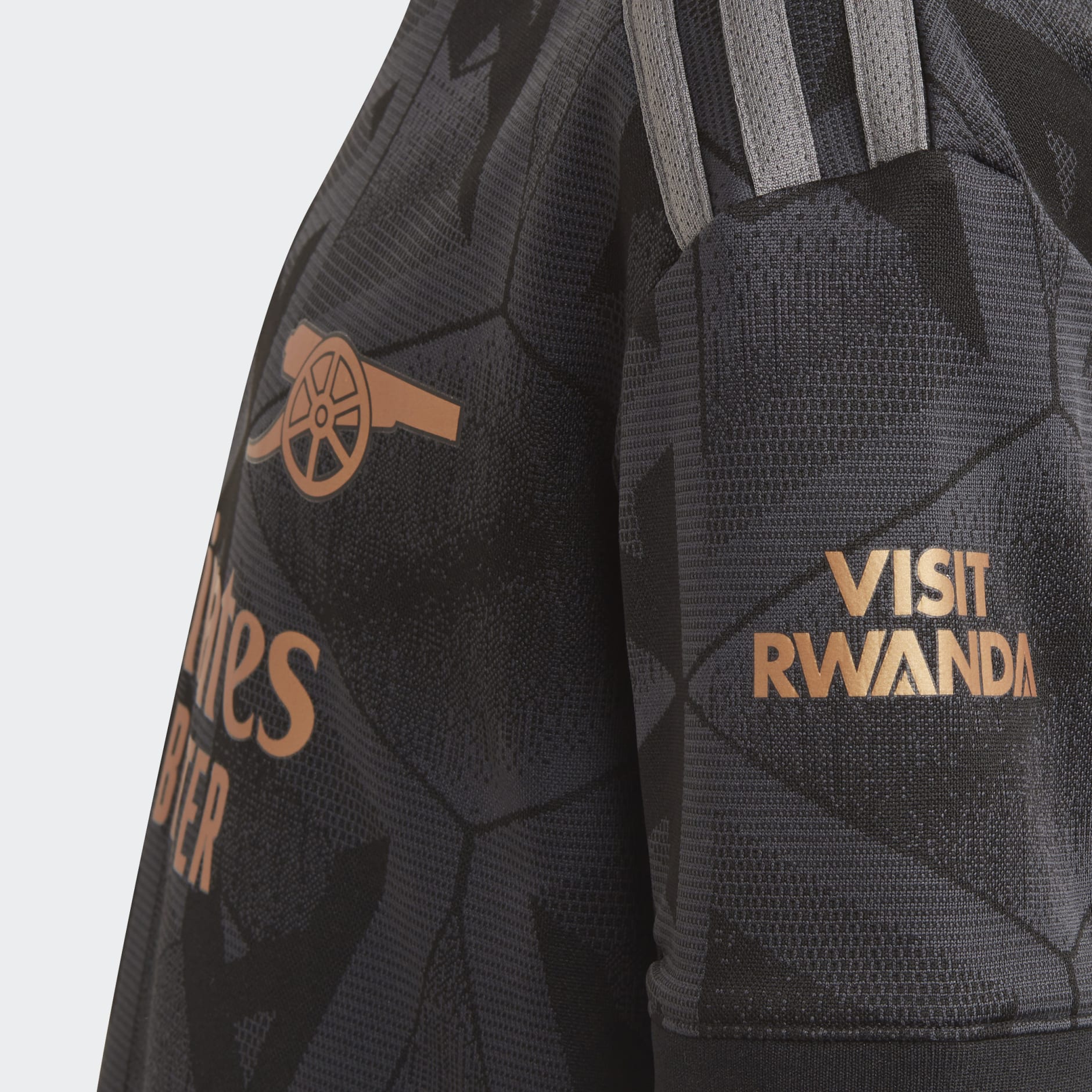 Arsenal 22/23 Away Mini Kit
