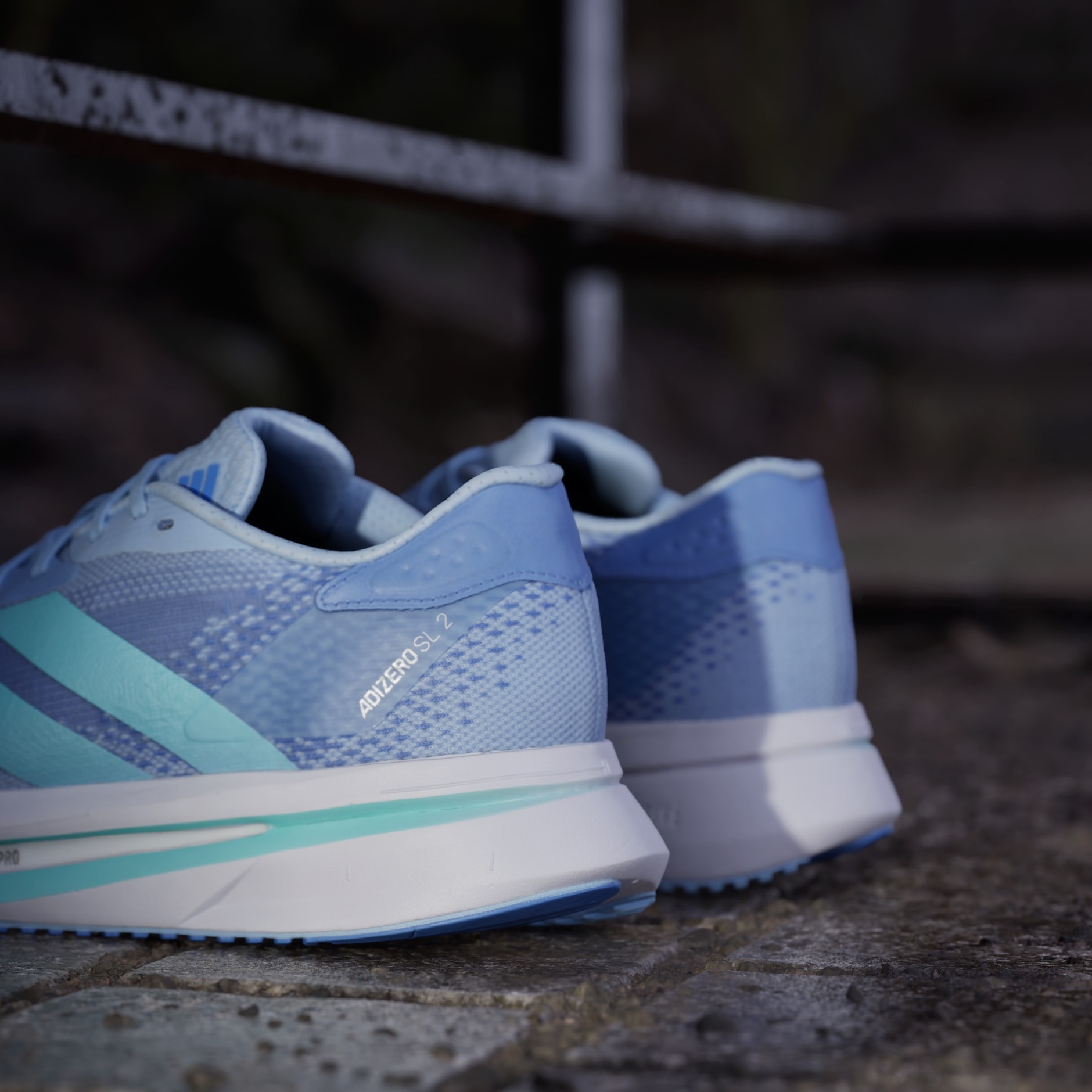 Pantofi sport Adizero SL2