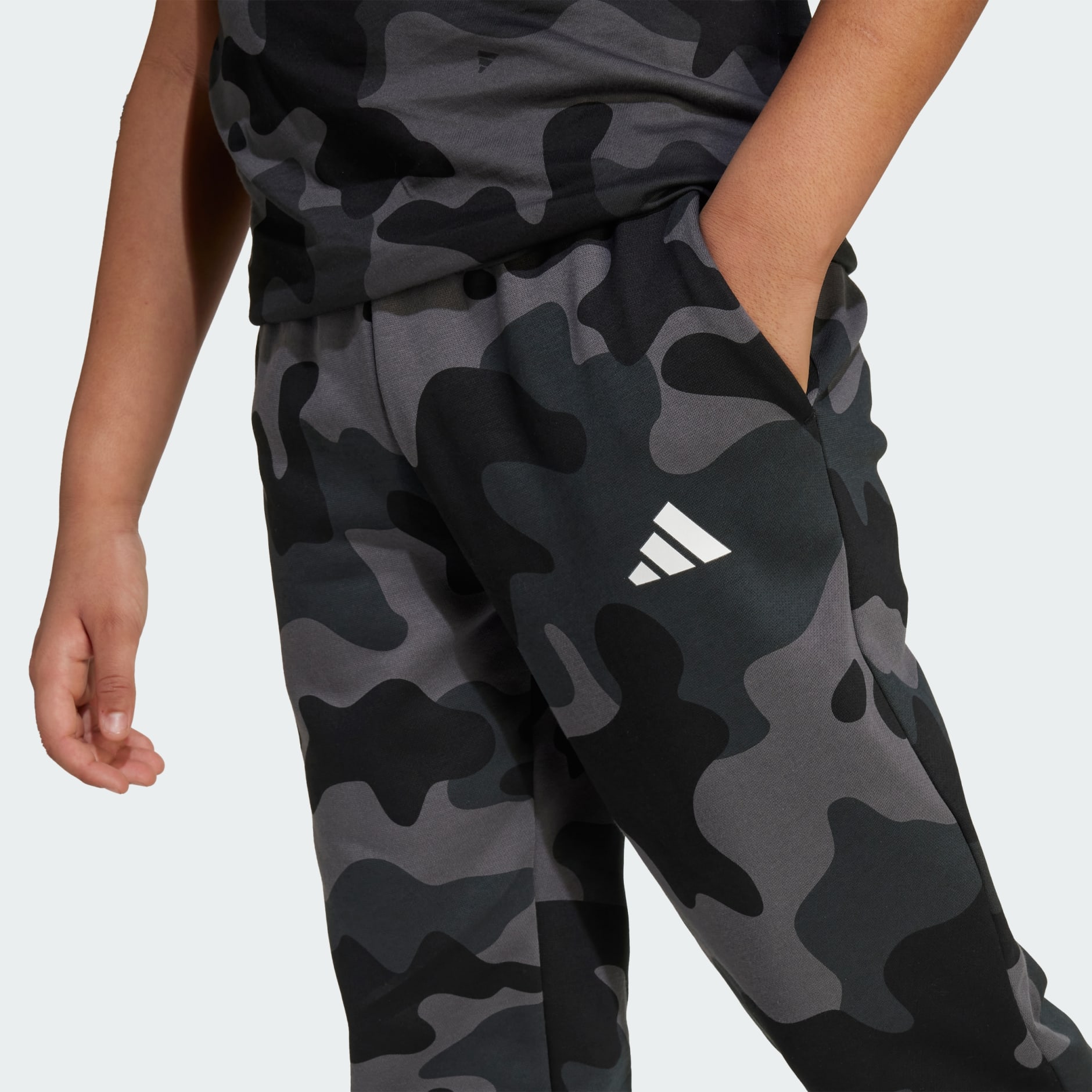 Seasonal Essentials Camo Fleece Pant Kids