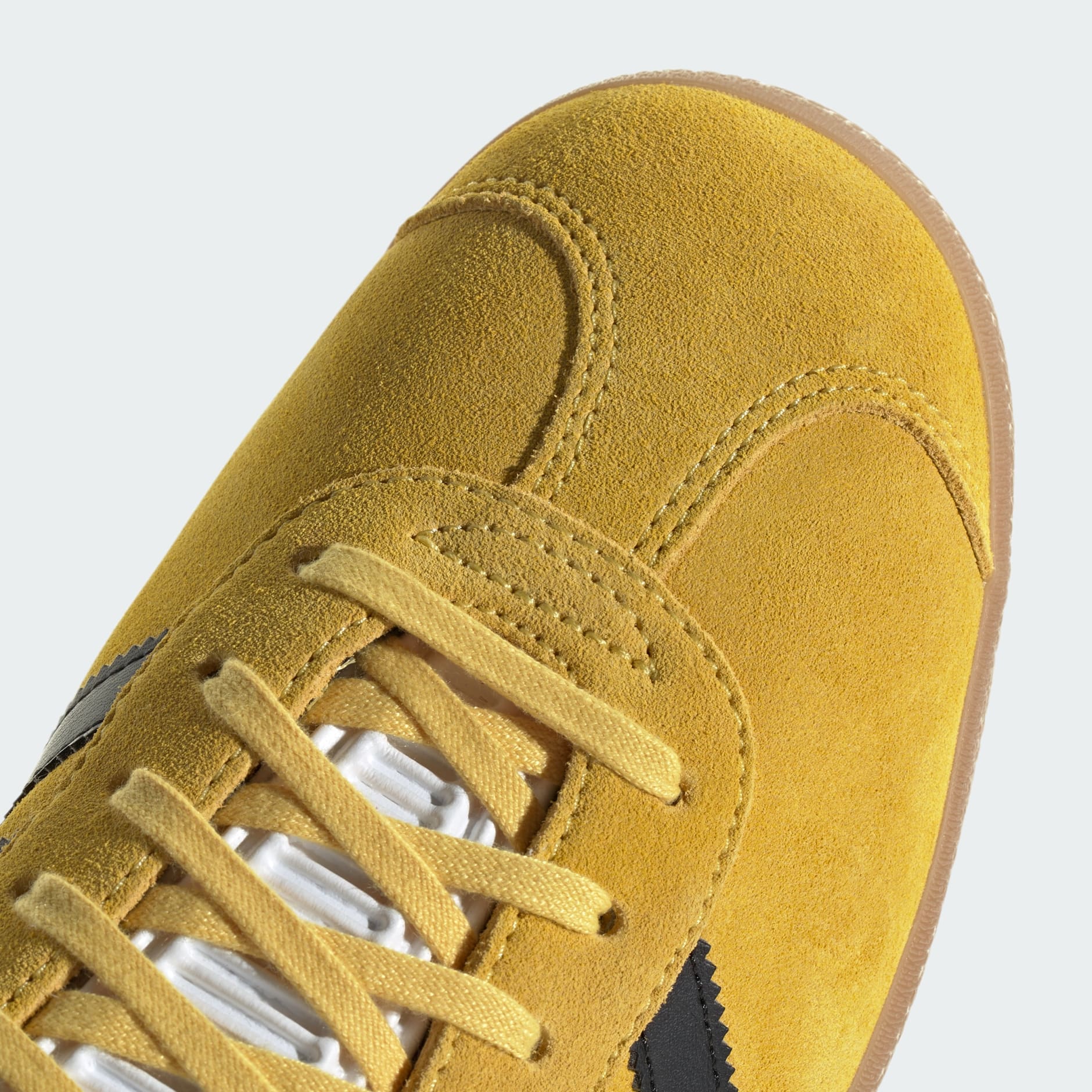 Shoes Gazelle Shoes Yellow adidas Bahrain