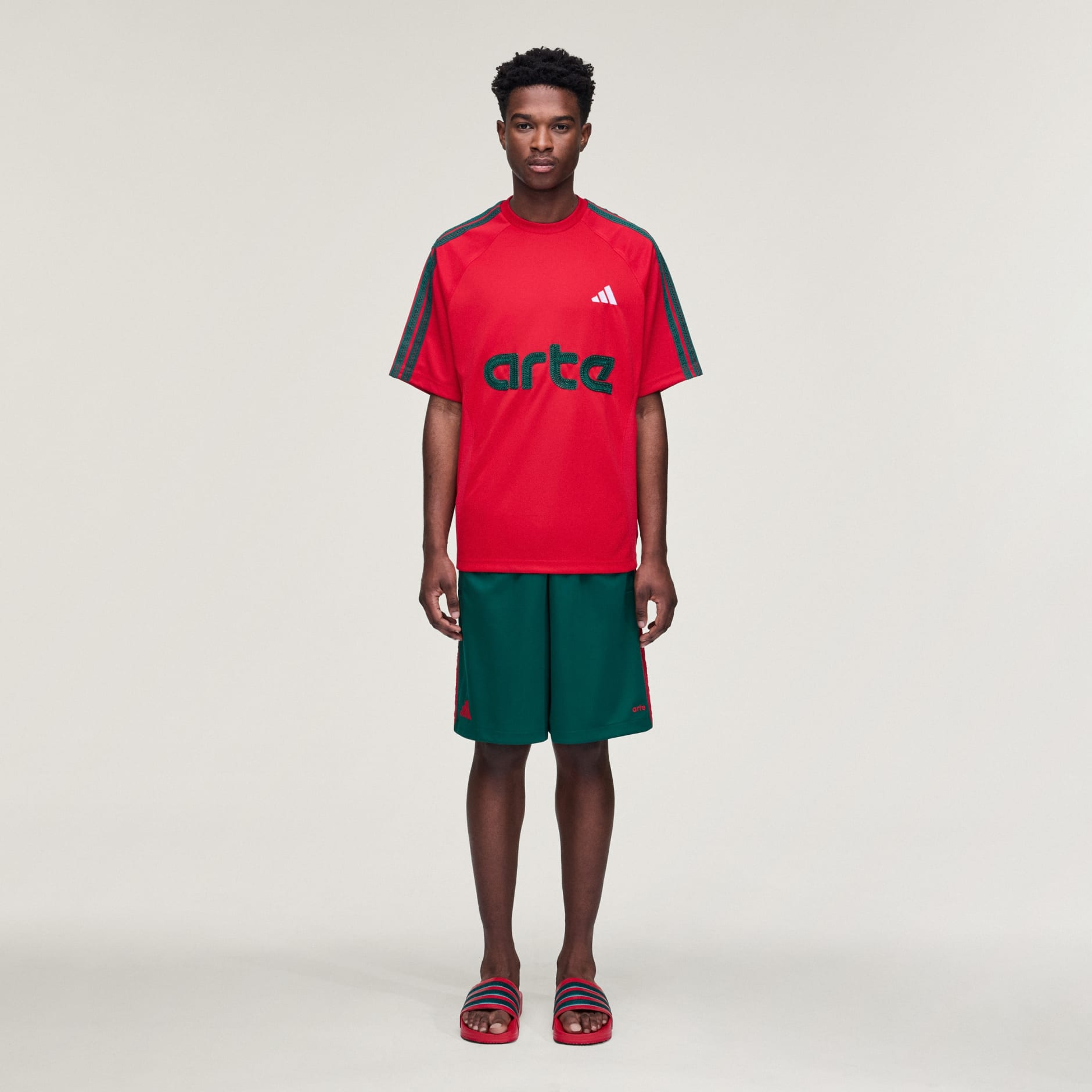 Pantaloni scurți adidas x Arte Antwerp