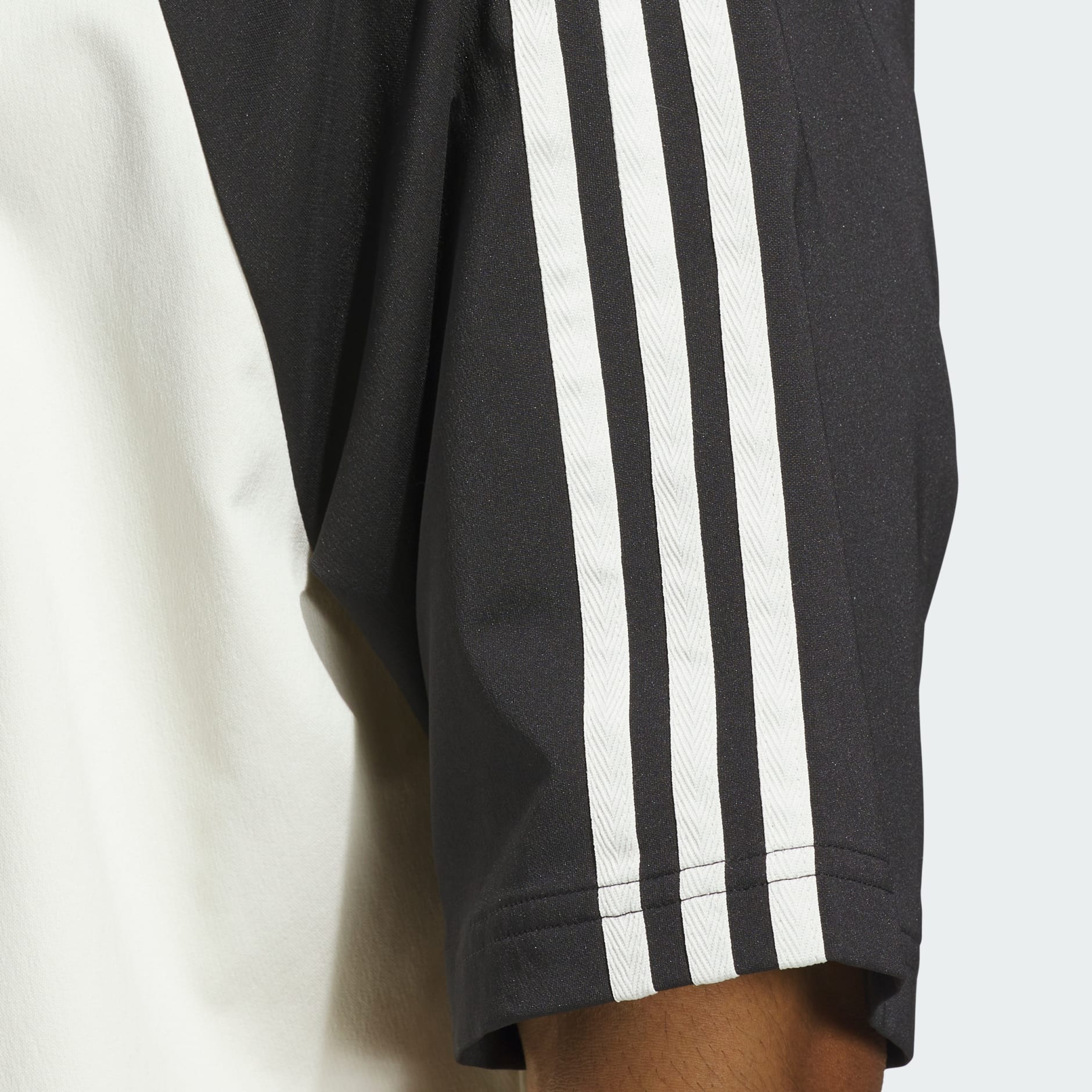 חולצת Winter Shooter