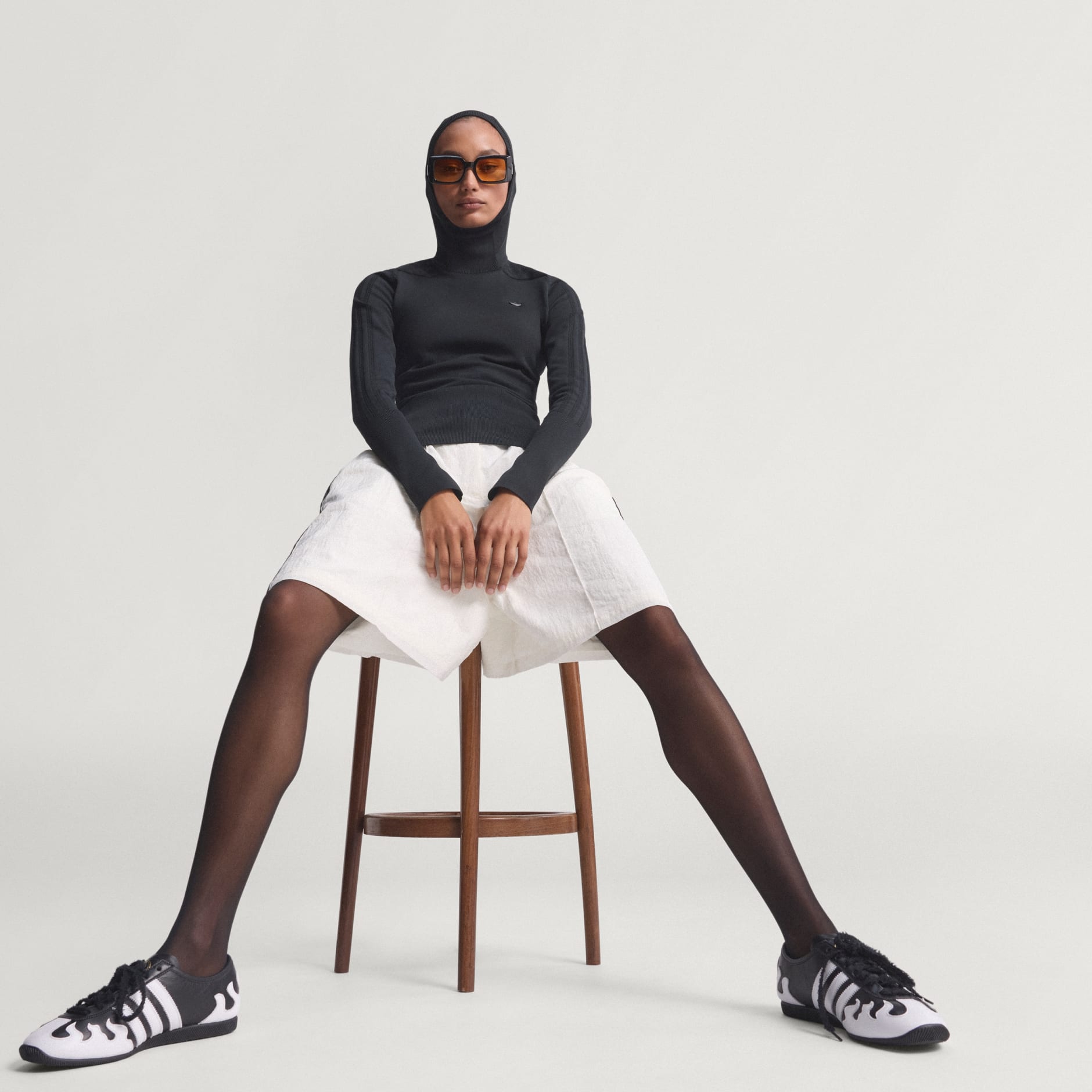 KNITTED HOODED LONG SLEEVE