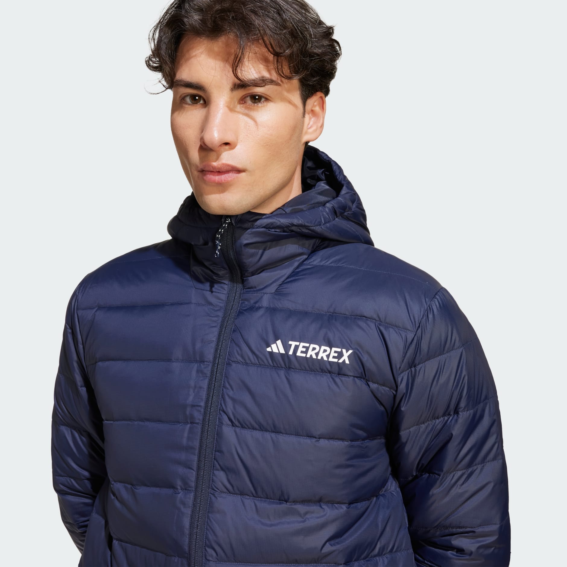 Terrex Multi Essentials CLIMAWARM 輕盈羽絨有帽外套