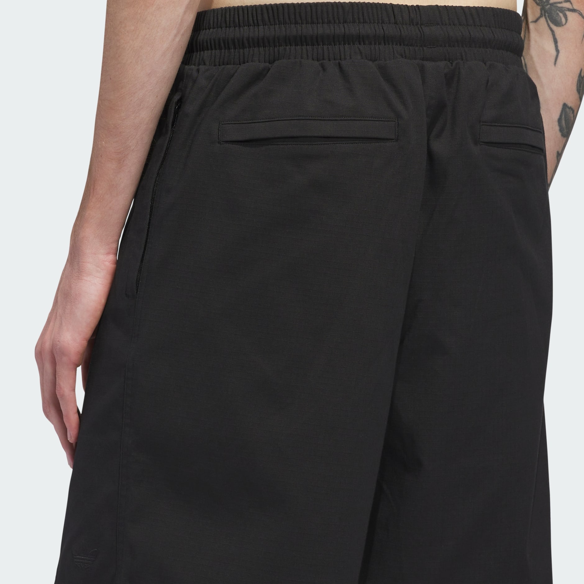 PANTALONI SCURȚI SKATEBOARDING