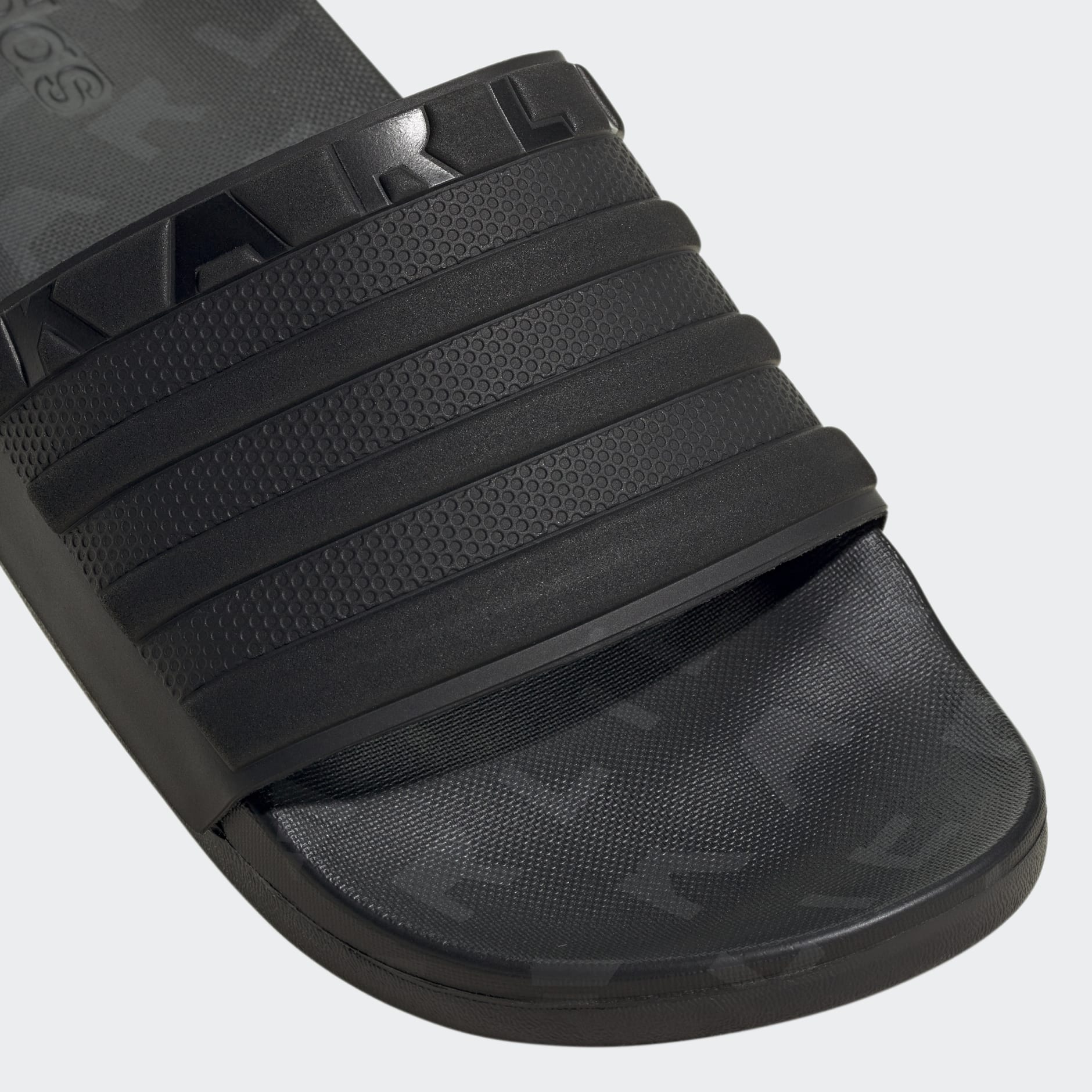 Adilette Comfort Slides