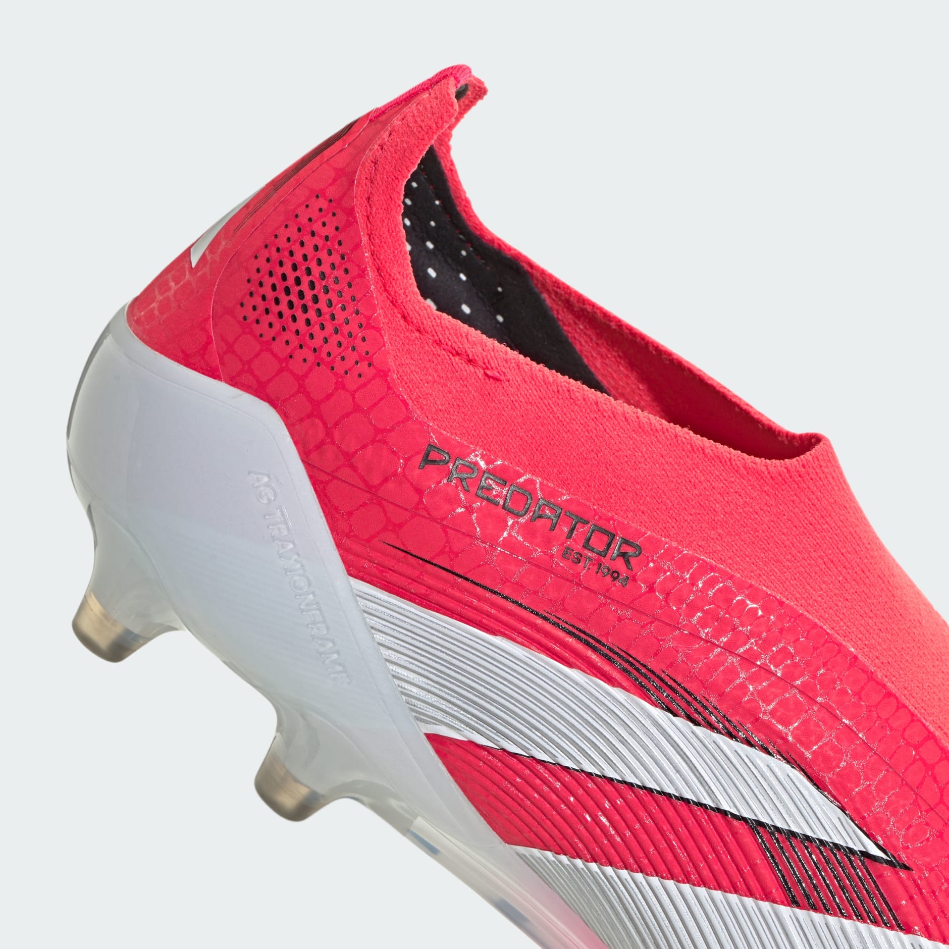 Kopačke za umjetnu travu Predator Elite Laceless