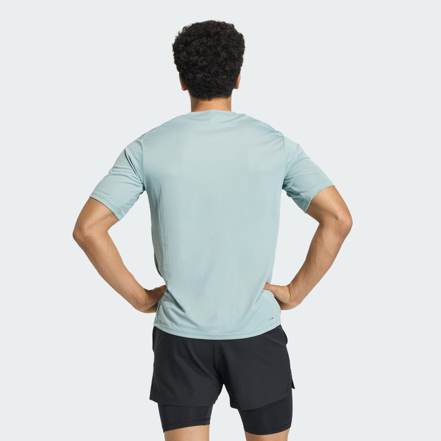 WORKOUT ESSENTIALS BASE T-SHIRT