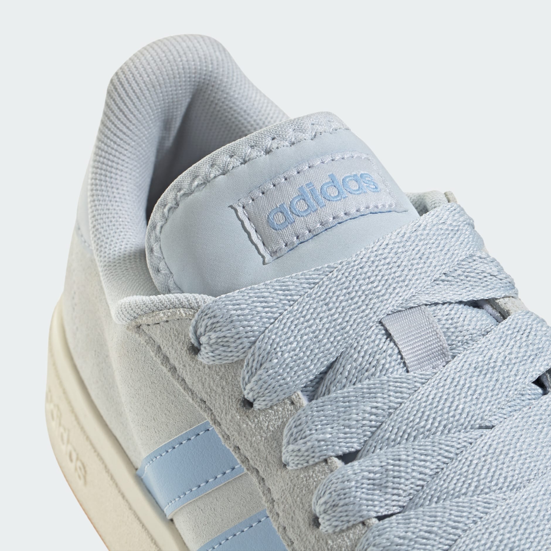 Tenisice Grand Court Base 00s