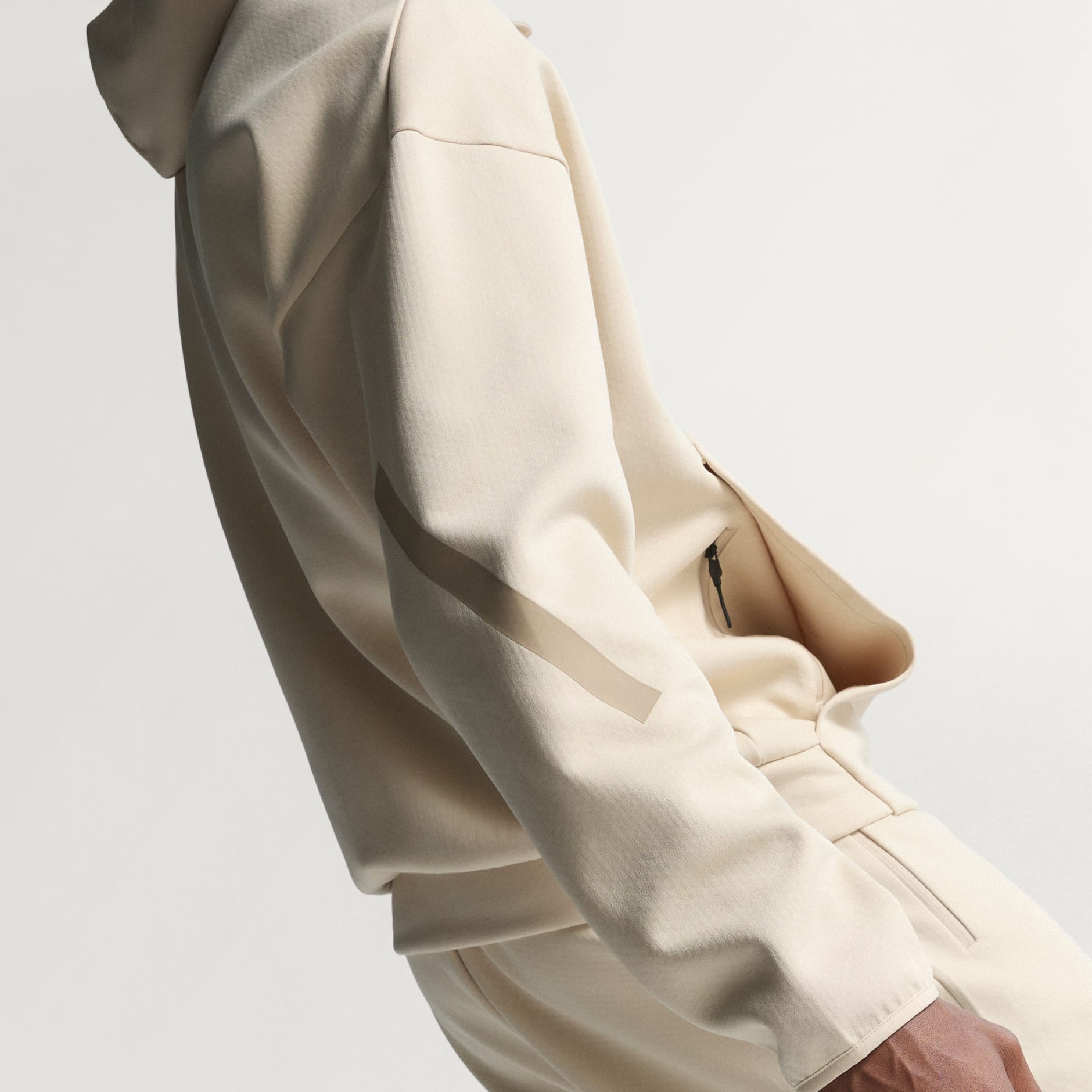 Nouvelle veste de surv&ecirc;tement &agrave; capuche enti&egrave;rement zipp&eacute;e Z.N.E.