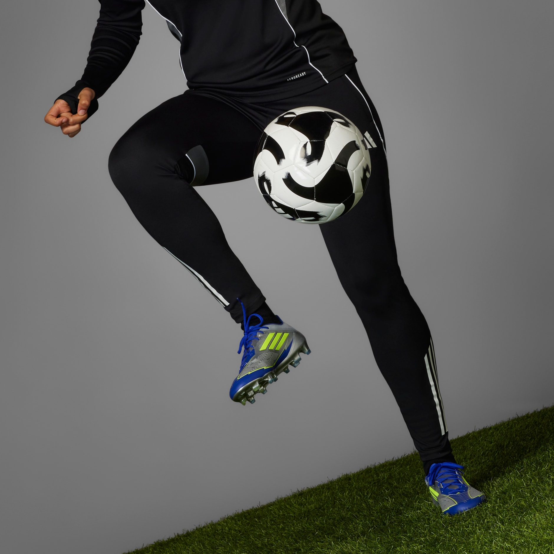 Football Boots - F50 Elite Messi Firm Ground Boots - Silver